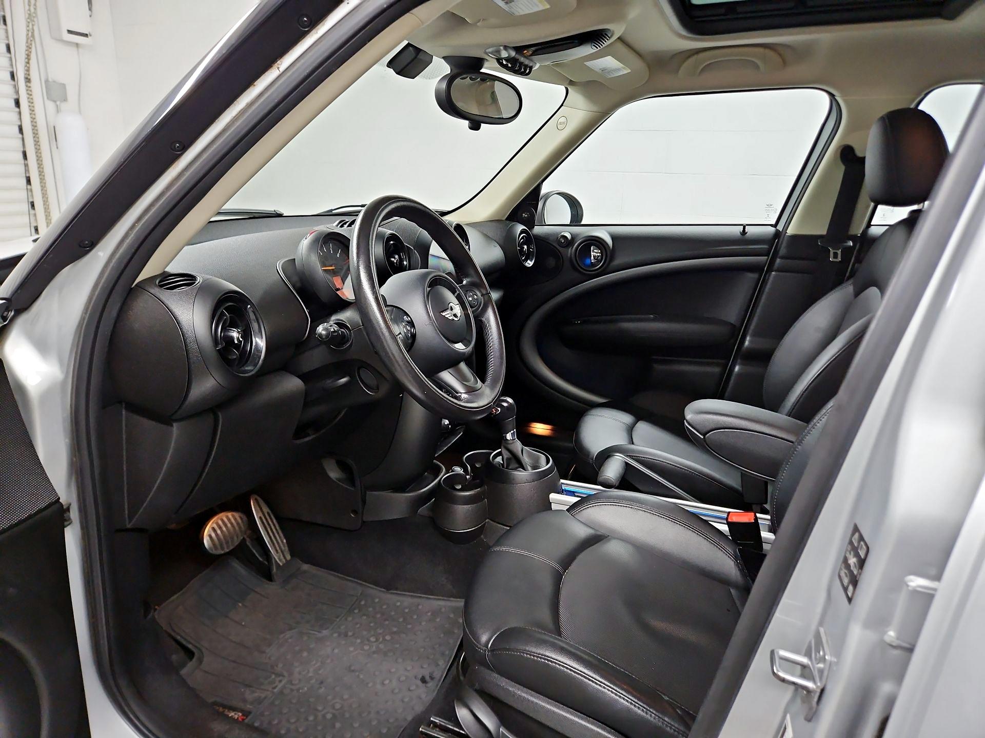 Thumbnail: 2016 MINI Cooper Countryman - 11