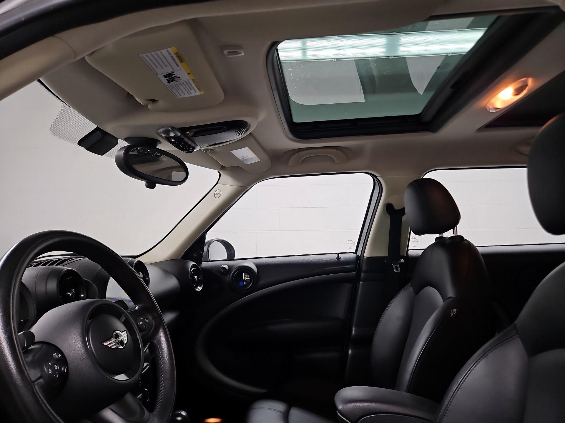 Thumbnail: 2016 MINI Cooper Countryman - 17