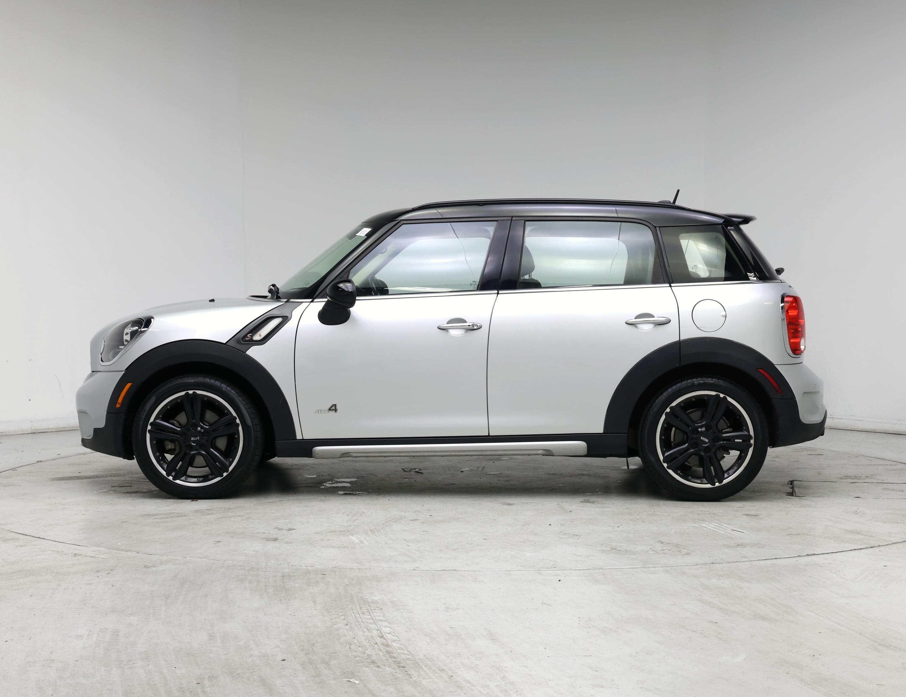 Thumbnail: 2016 MINI Cooper Countryman - 3