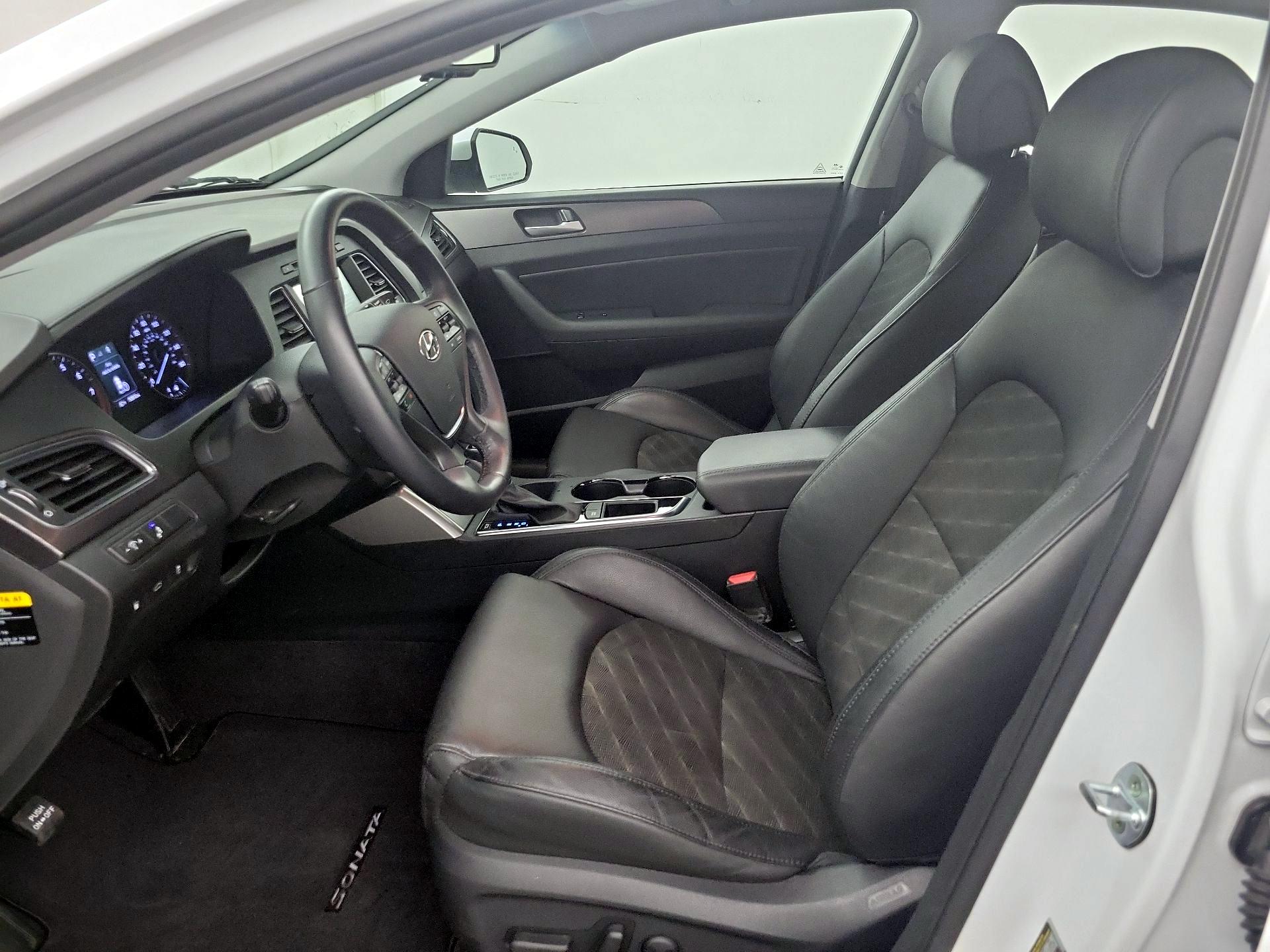 Thumbnail: 2016 Hyundai Sonata - 11