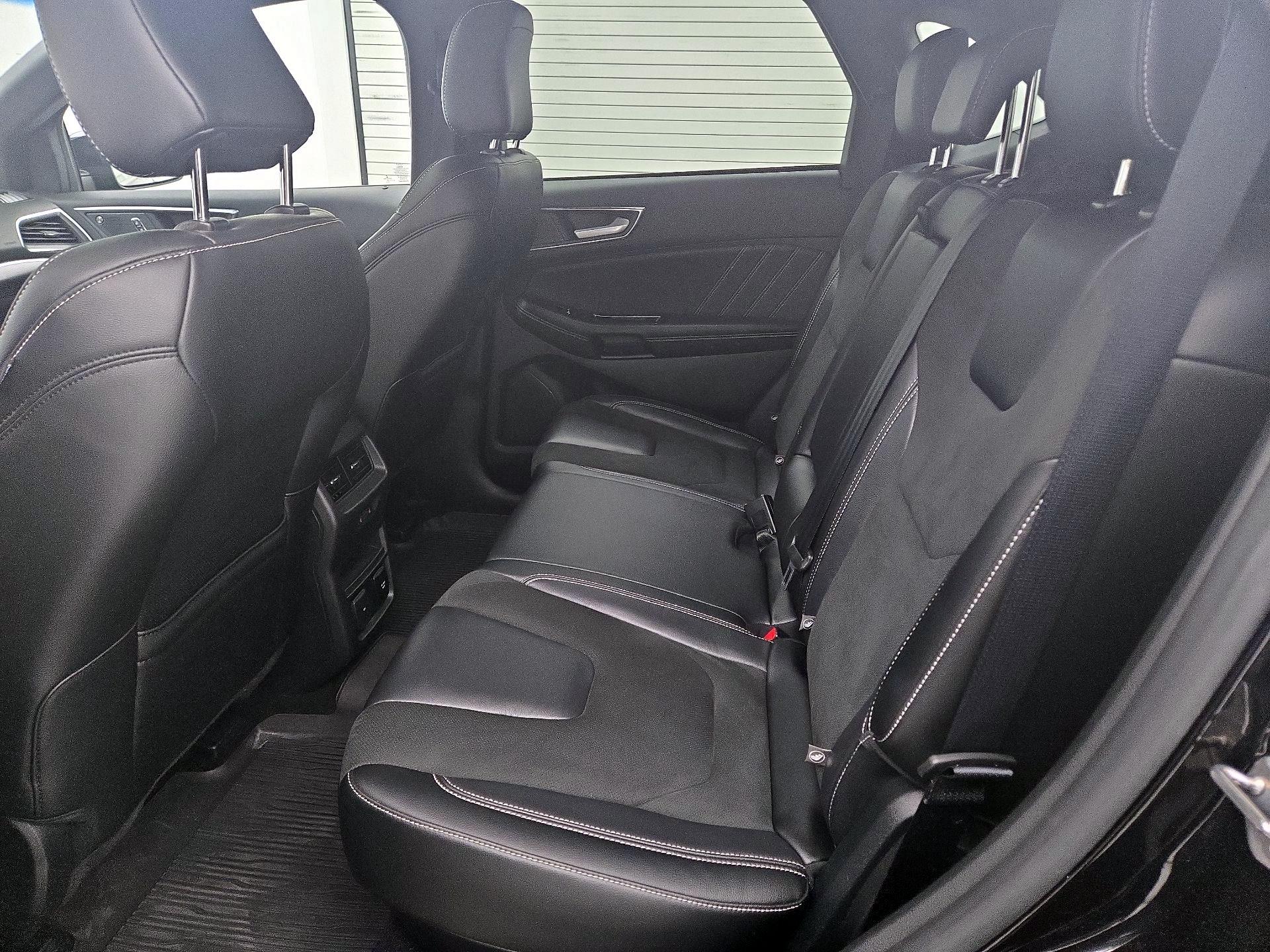 Thumbnail: 2020 Ford Edge - 20