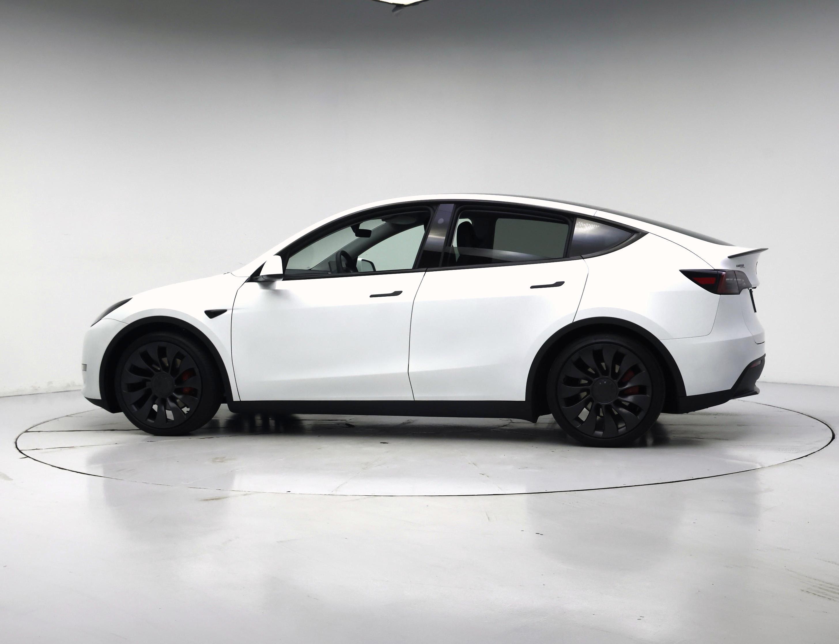 Thumbnail: 2024 Tesla Model Y - 3