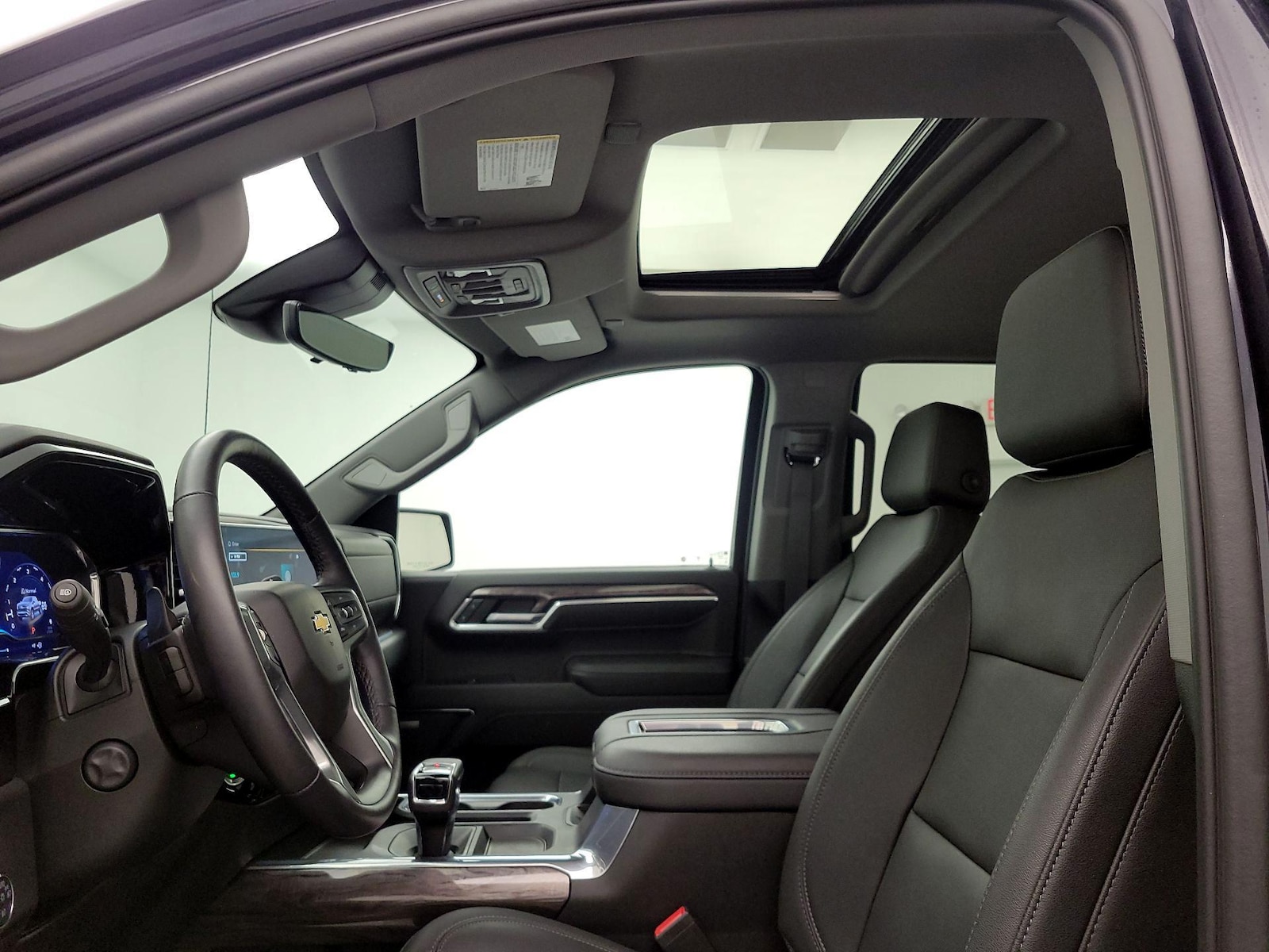 2022 Chevrolet Silverado 1500 LTZ - Photo 21