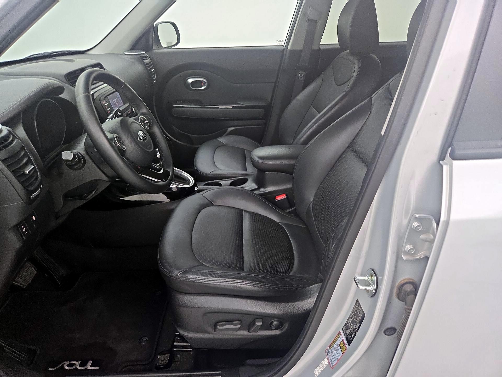 Thumbnail: 2016 Kia Soul - 11