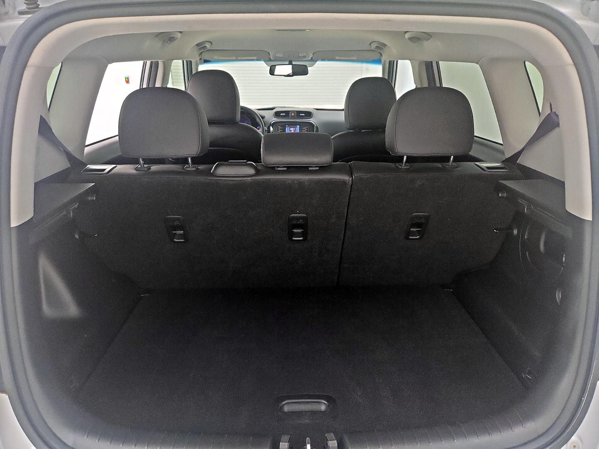 Thumbnail: 2016 Kia Soul - 20