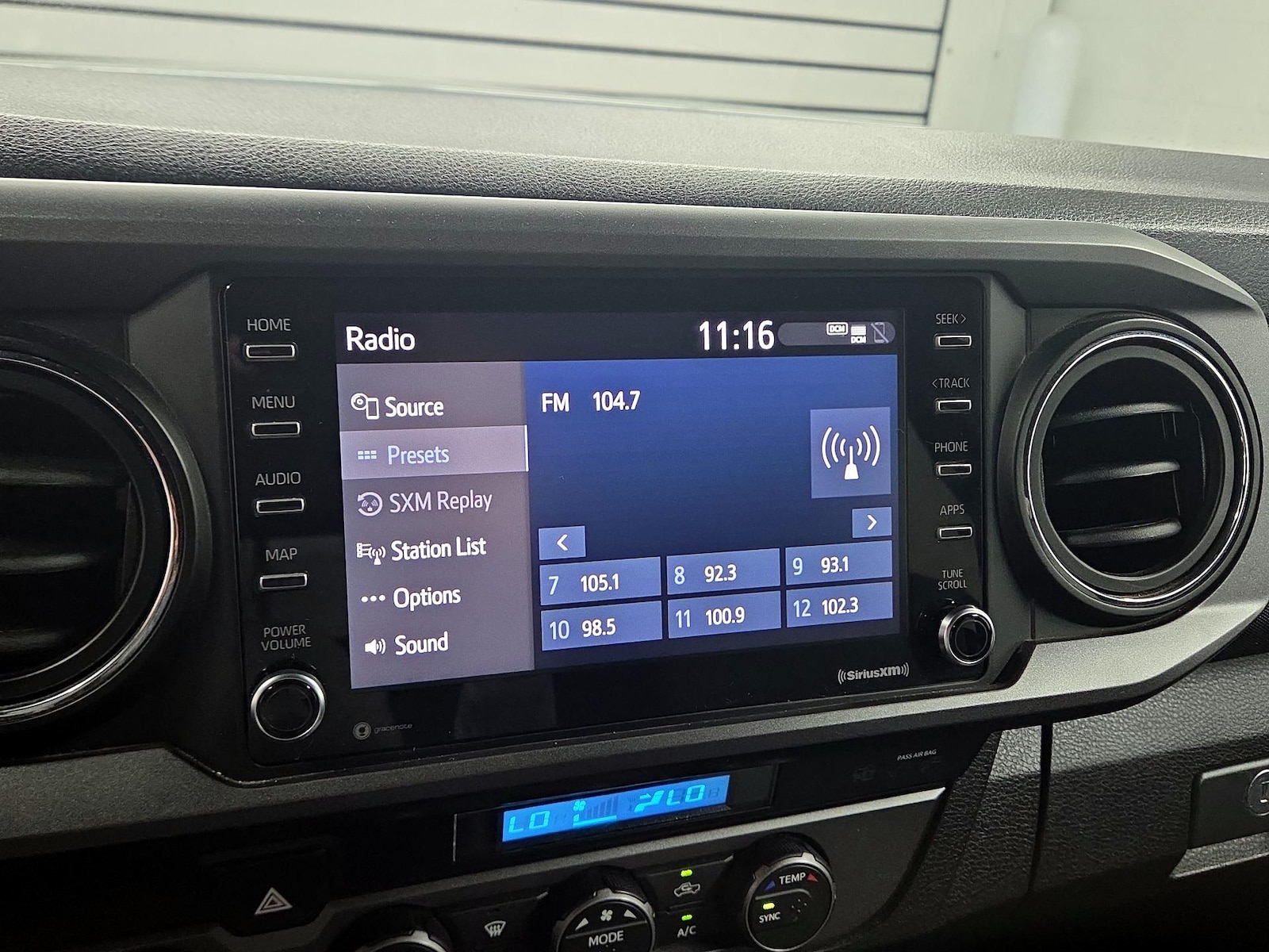 2021 Toyota Tacoma TRD Off Road - Photo 16