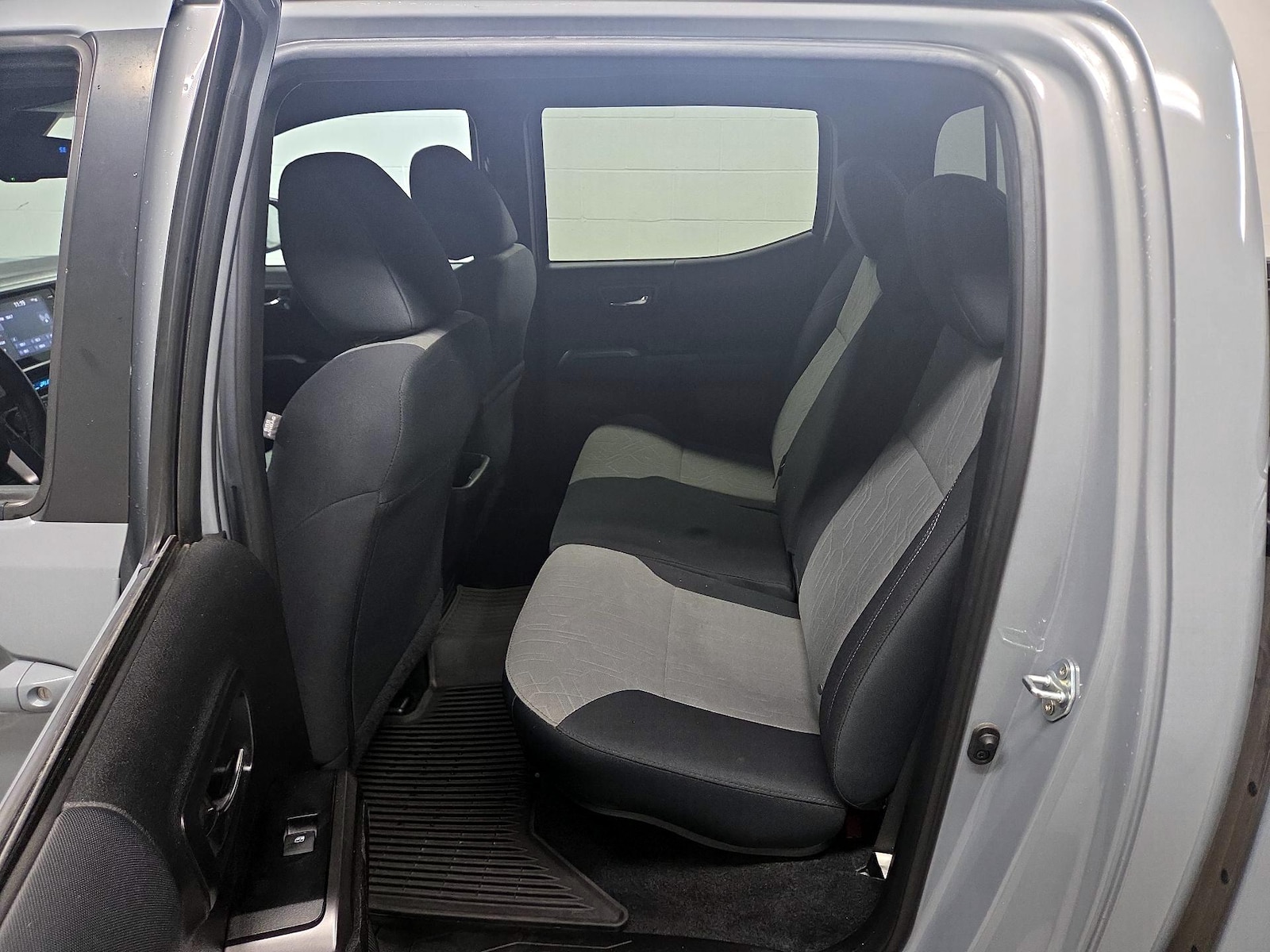2021 Toyota Tacoma TRD Off Road - Photo 20