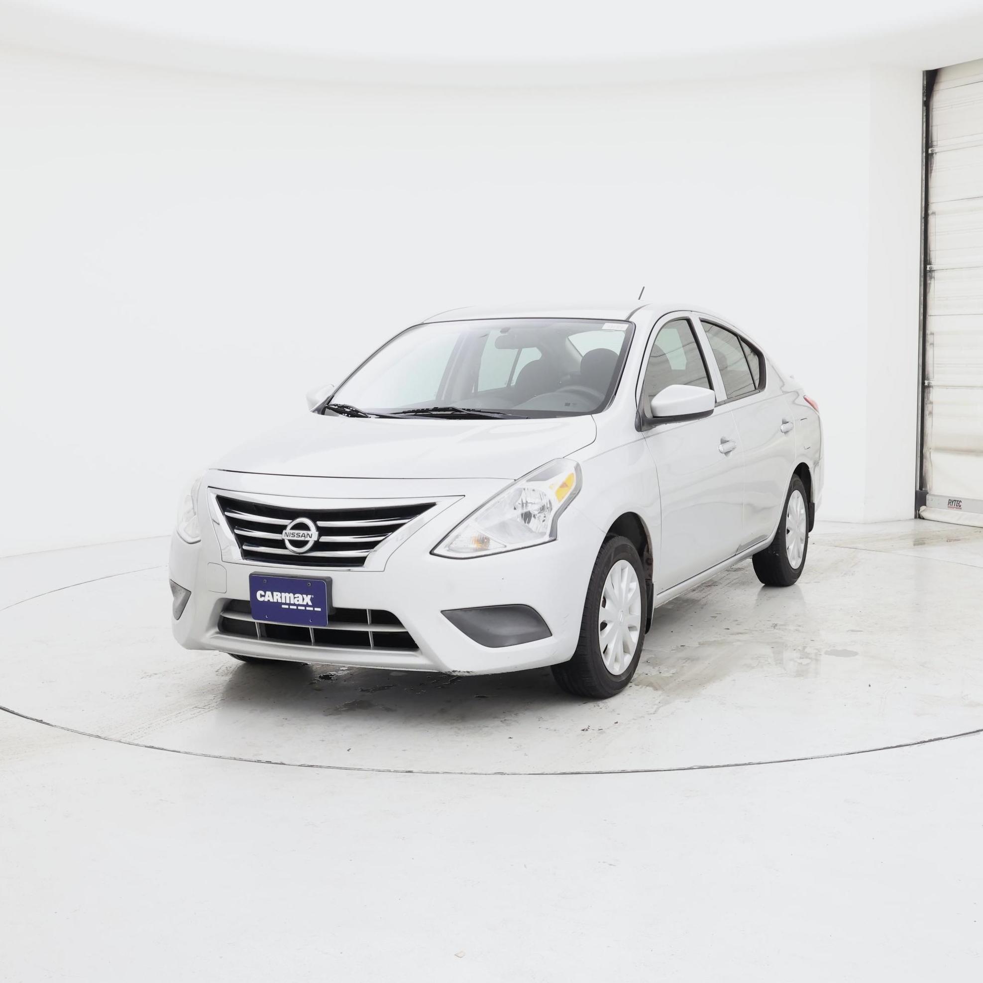 Thumbnail: 2017 Nissan Versa - 4
