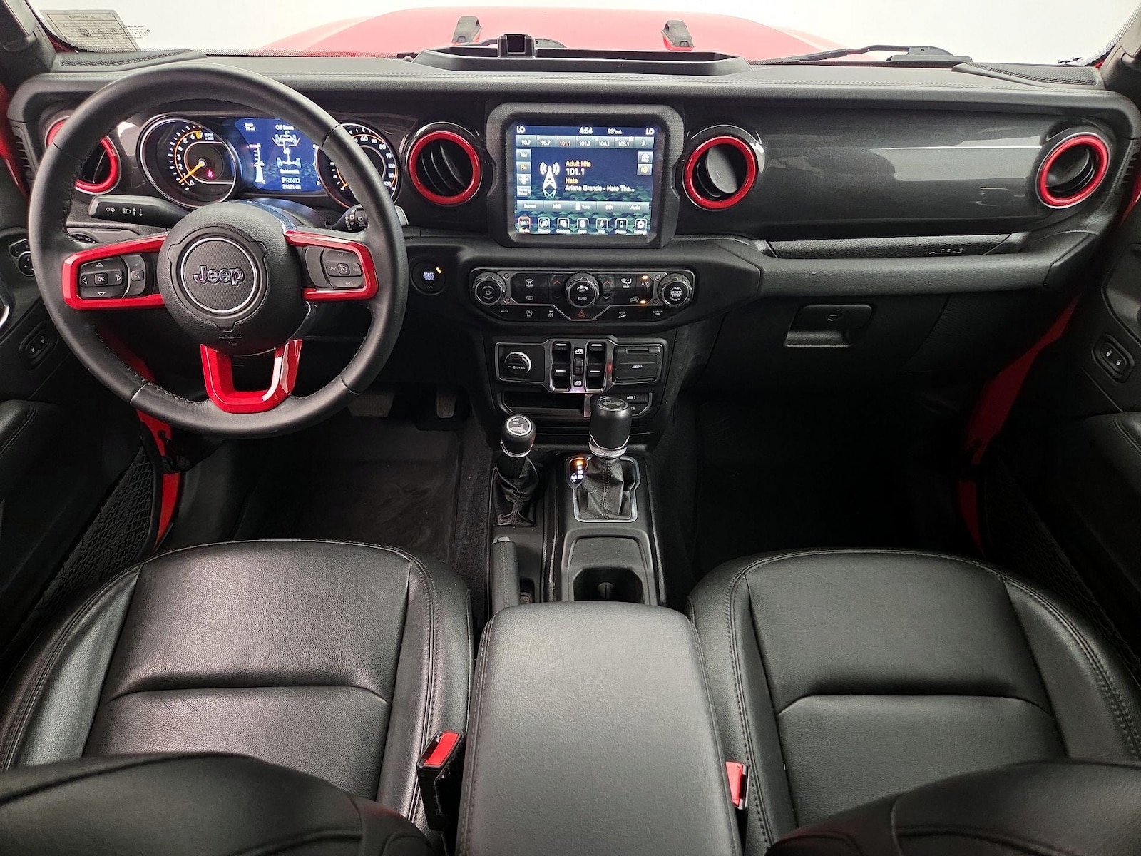 Apple CarPlay® & Android Auto™