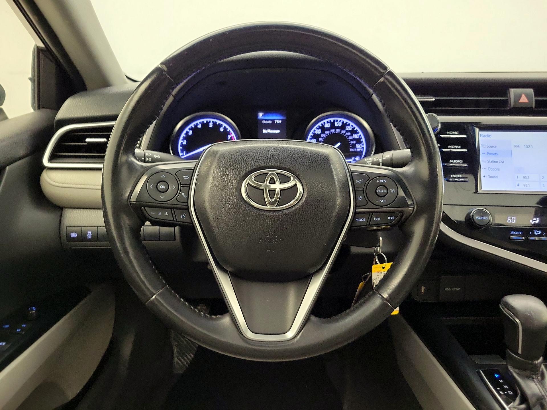 Thumbnail: 2018 Toyota Camry - 10
