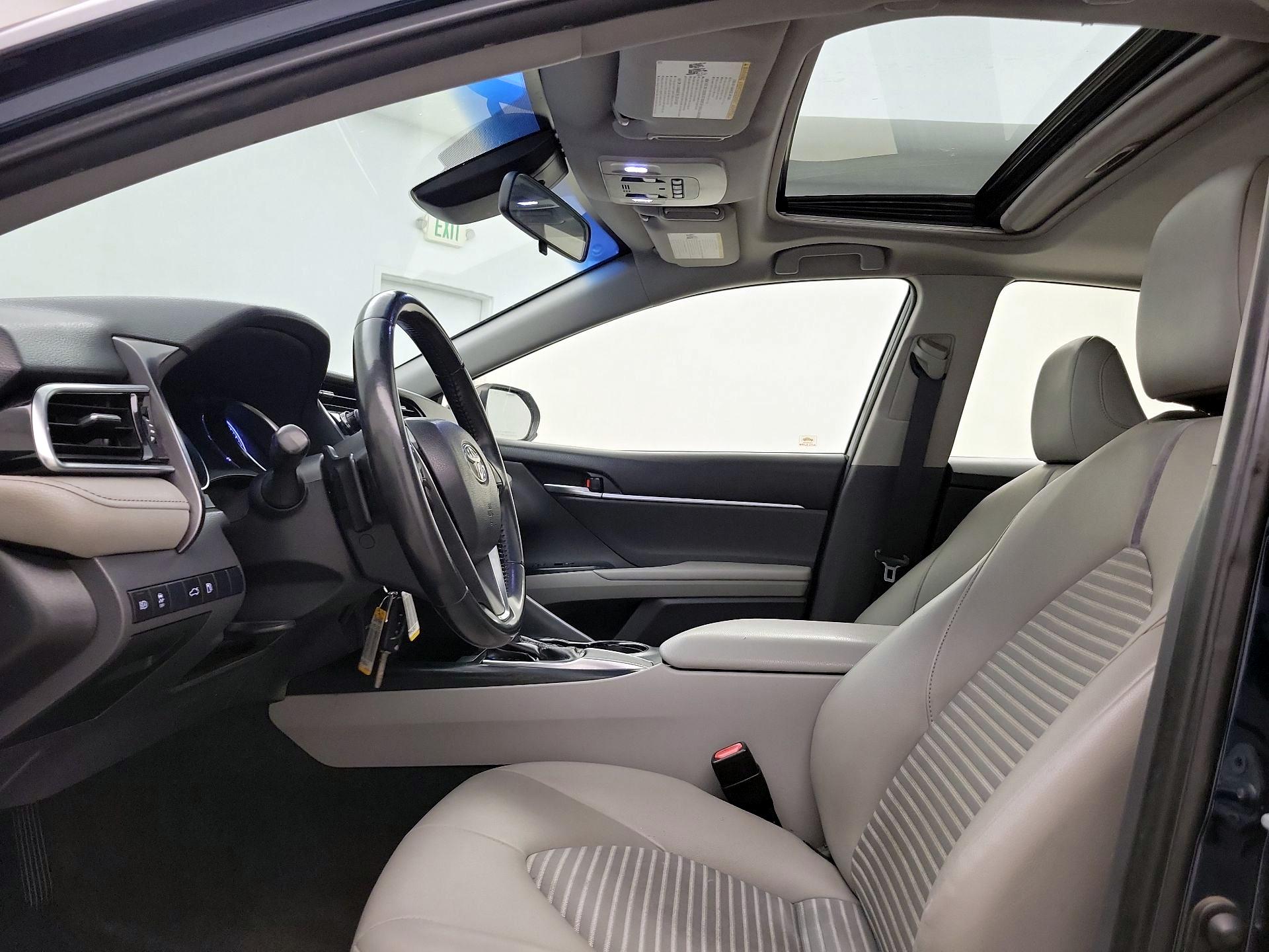 Thumbnail: 2018 Toyota Camry - 19