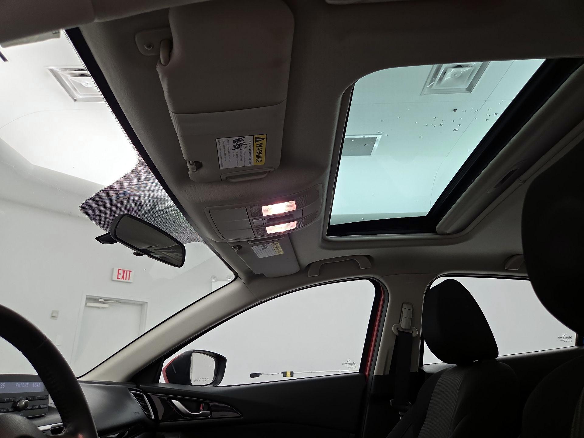 Thumbnail: 2014 Mazda Mazda3 - 18
