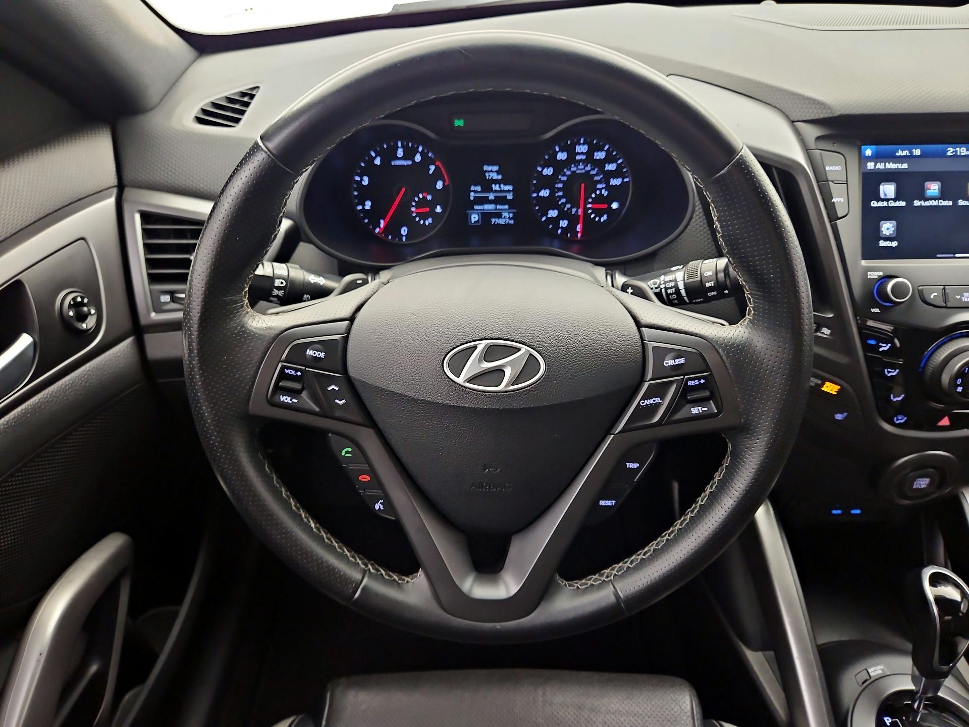 Thumbnail: 2017 Hyundai Veloster - 10