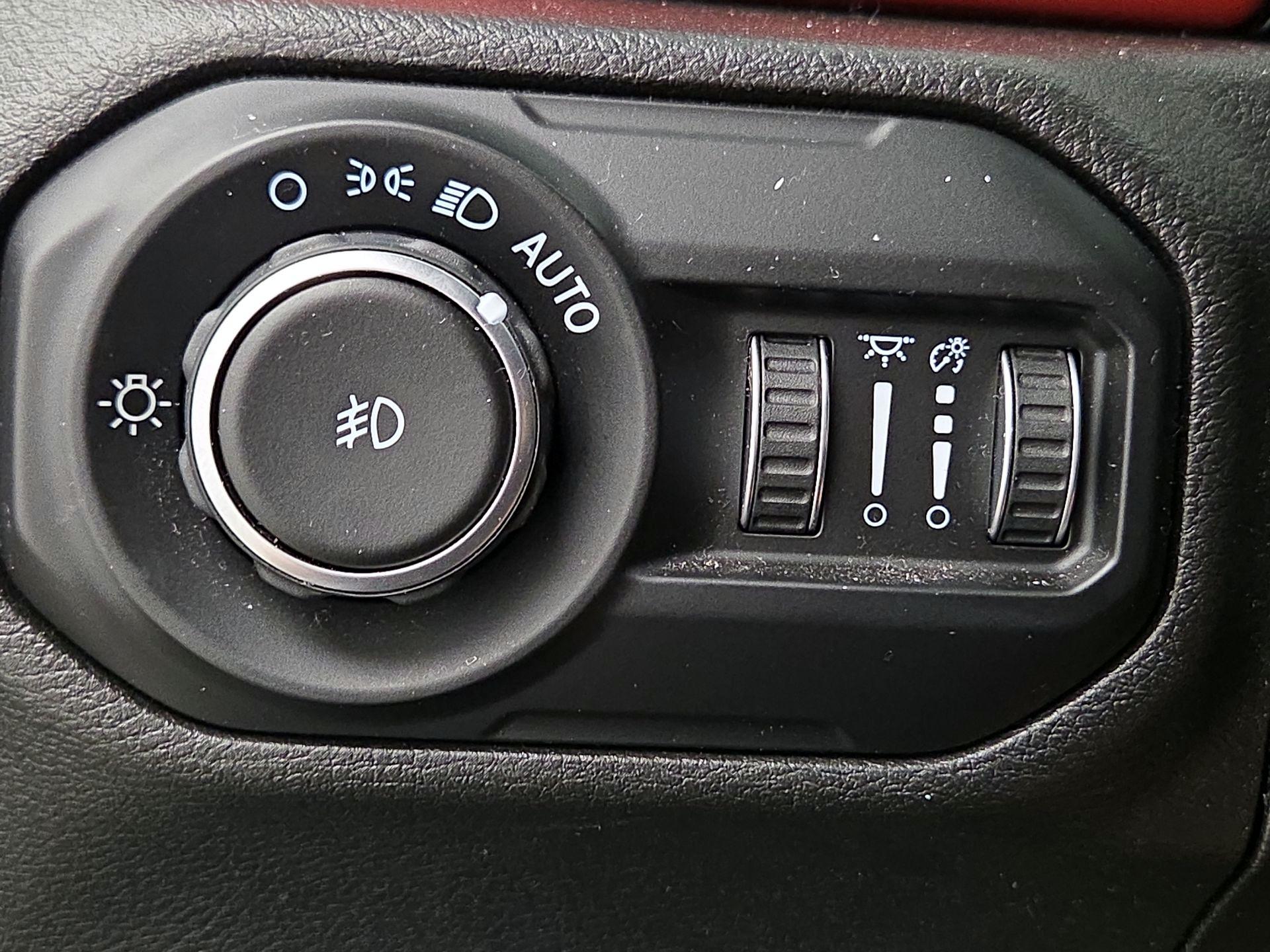 Thumbnail: 2021 Jeep Wrangler - 13
