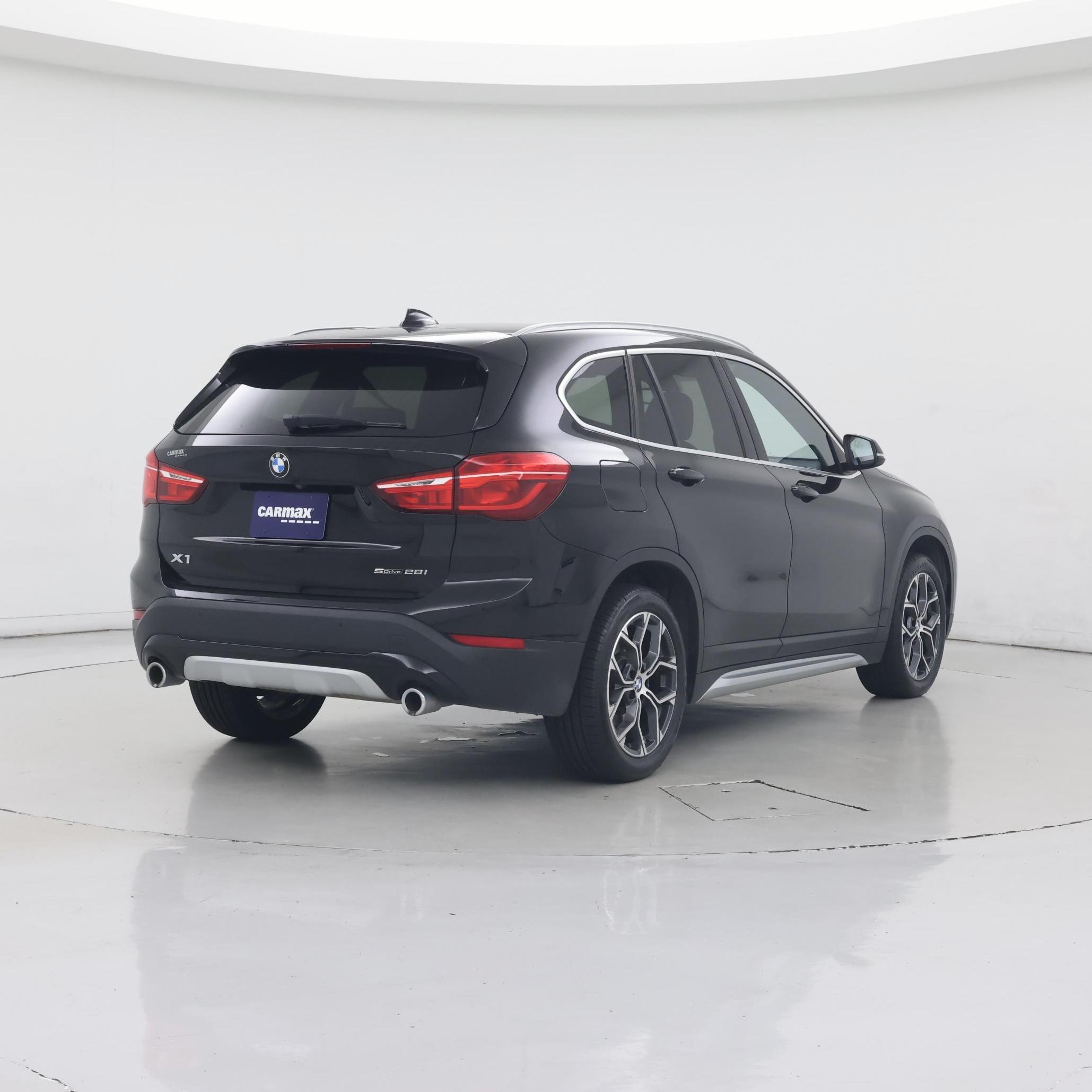 Thumbnail: 2021 BMW X1 - 8