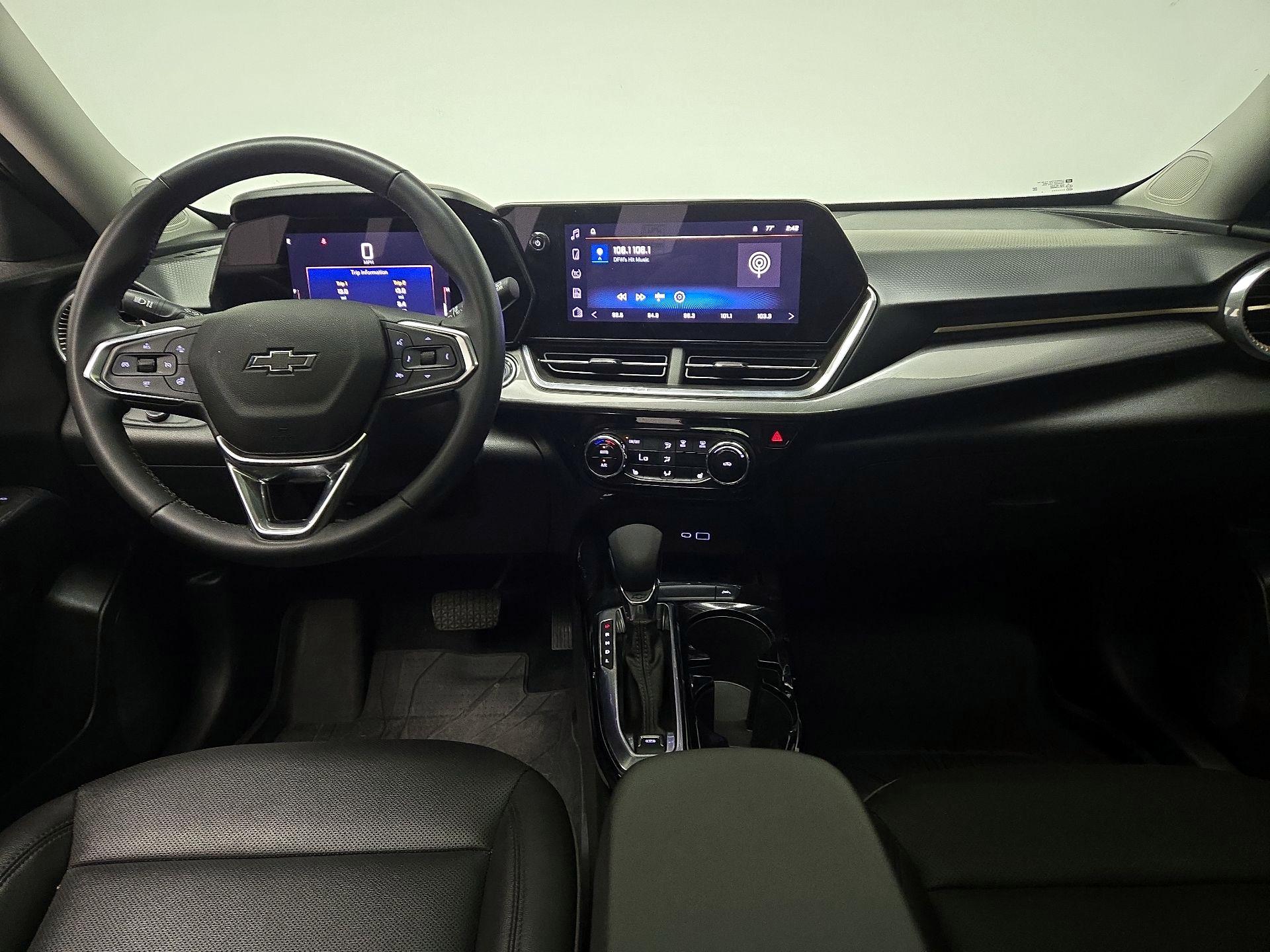Thumbnail: 2024 Chevrolet Trax - 9