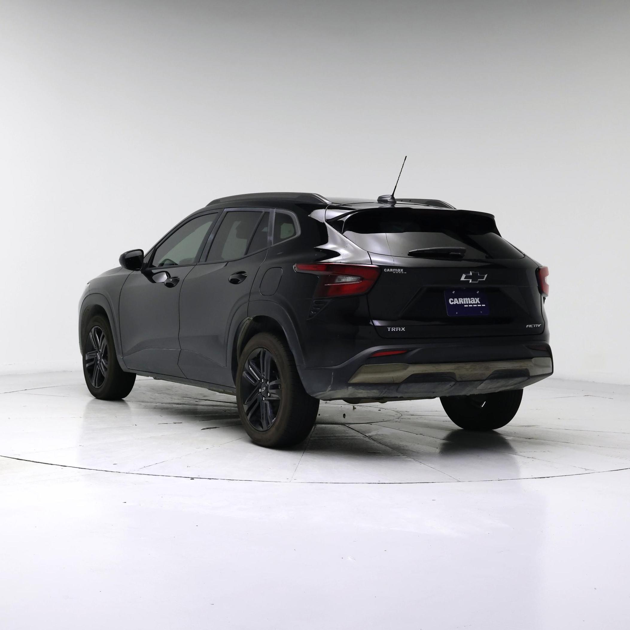 Thumbnail: 2024 Chevrolet Trax - 2