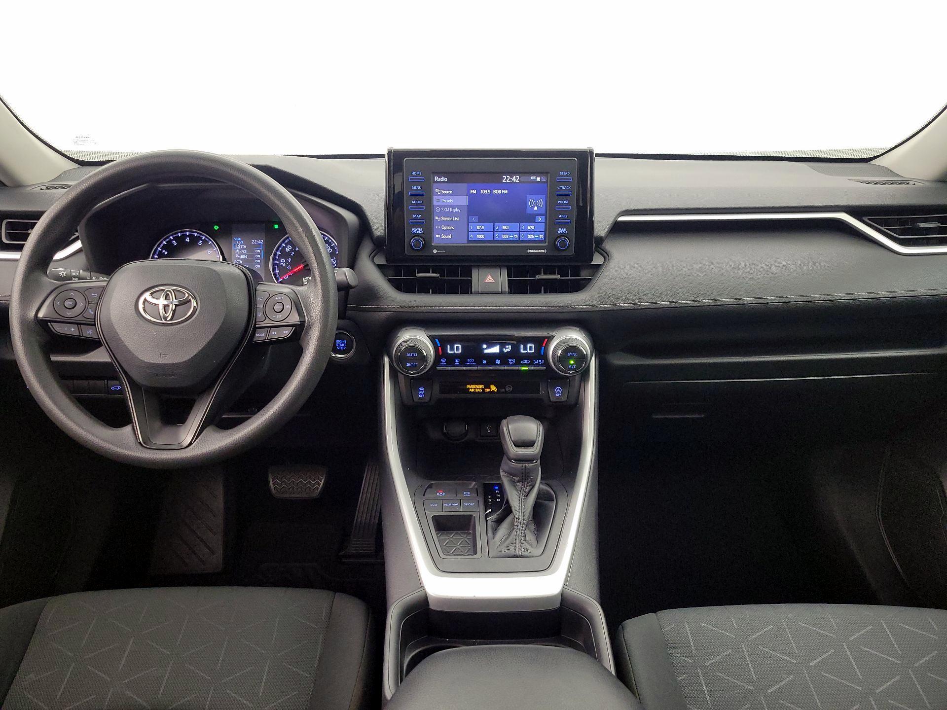 Thumbnail: 2021 Toyota RAV4 - 9