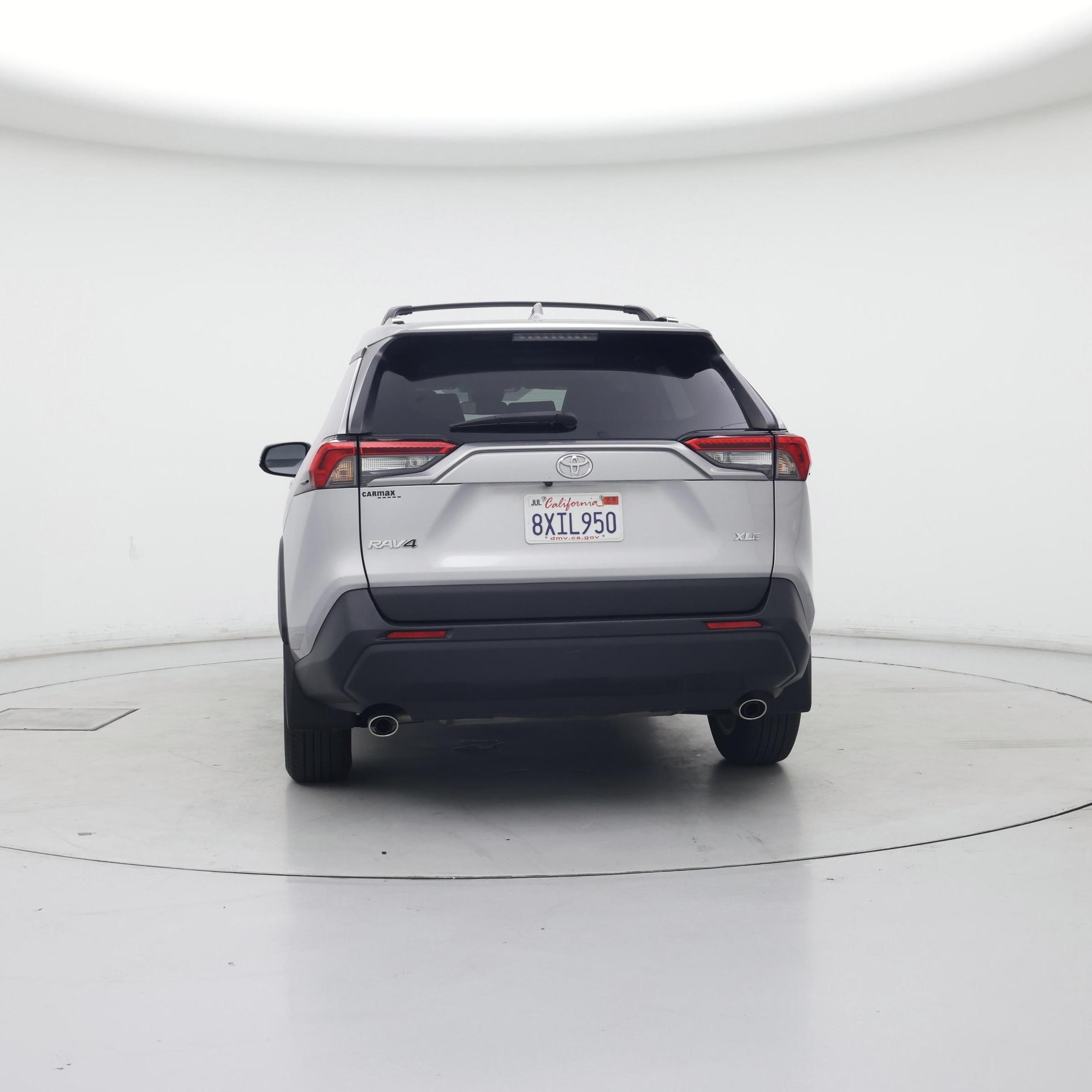 Thumbnail: 2021 Toyota RAV4 - 6