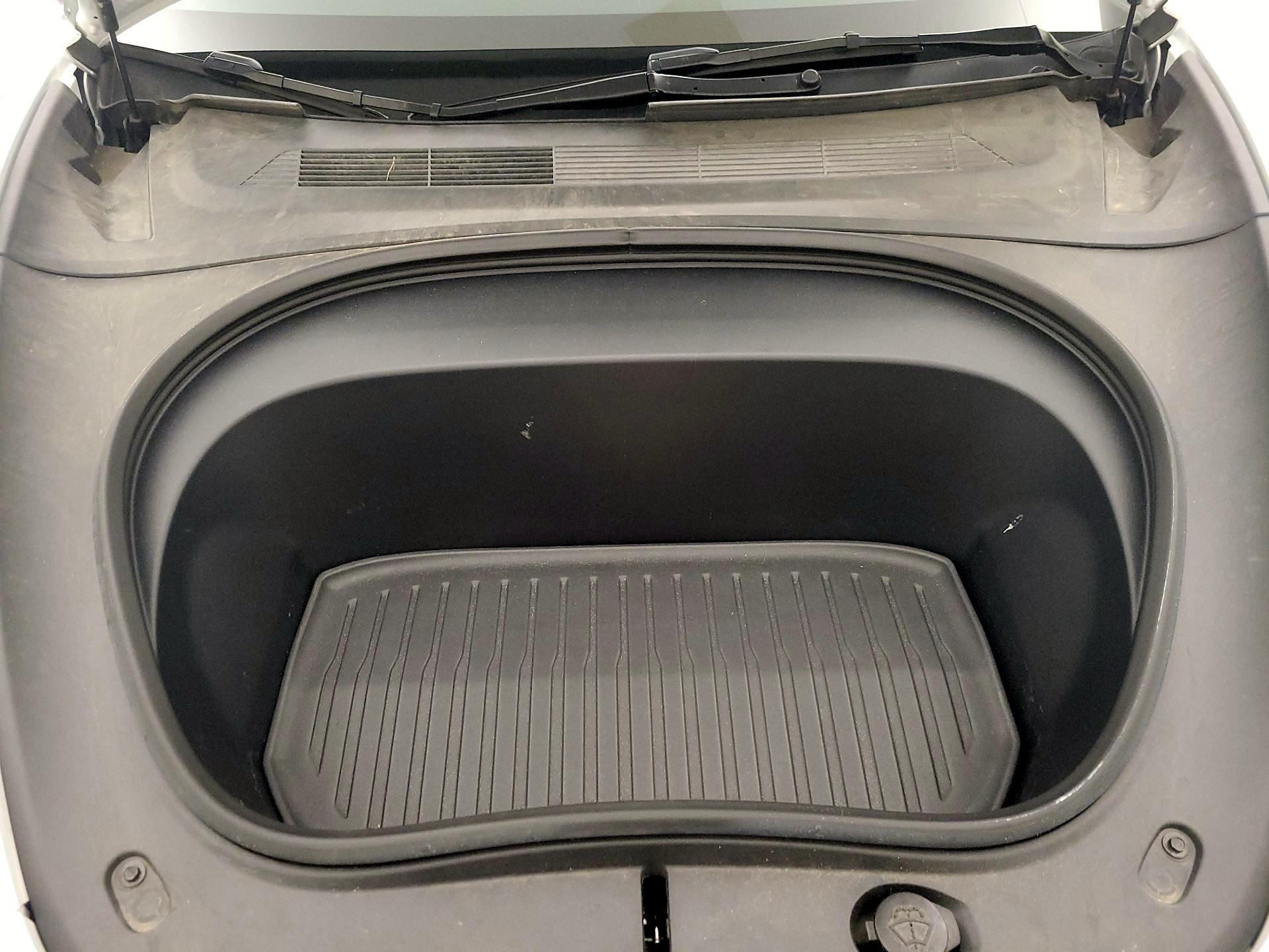 Thumbnail: 2025 Tesla Model 3 - 20