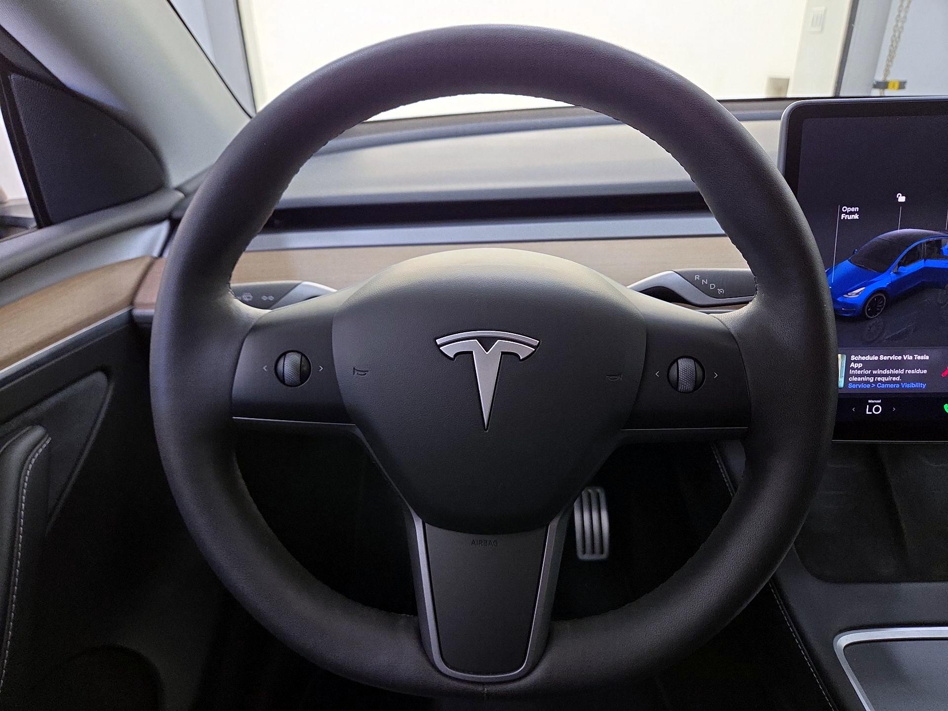 Thumbnail: 2023 Tesla Model Y - 10