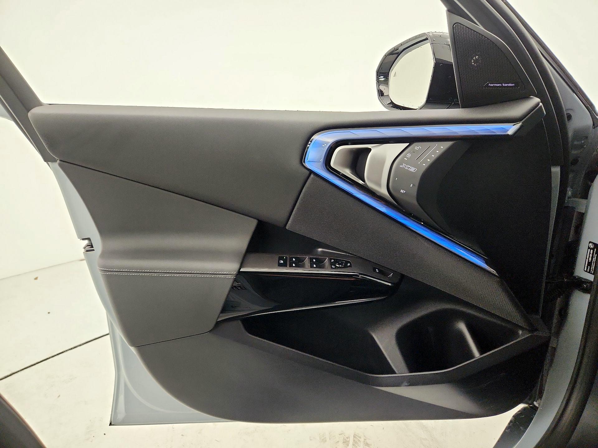 Thumbnail: 2026 BMW X3 - 12