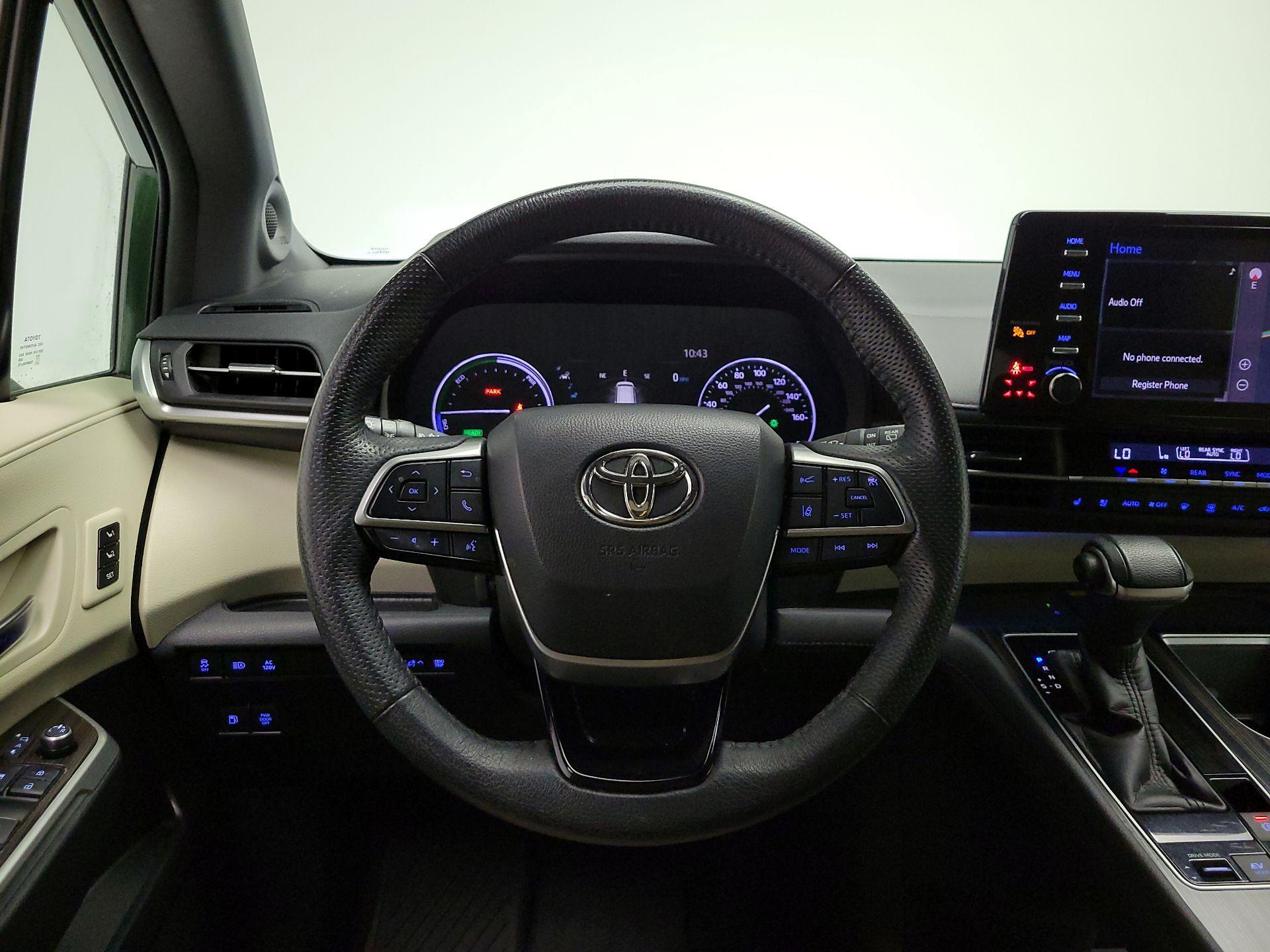 Thumbnail: 2021 Toyota Sienna - 10
