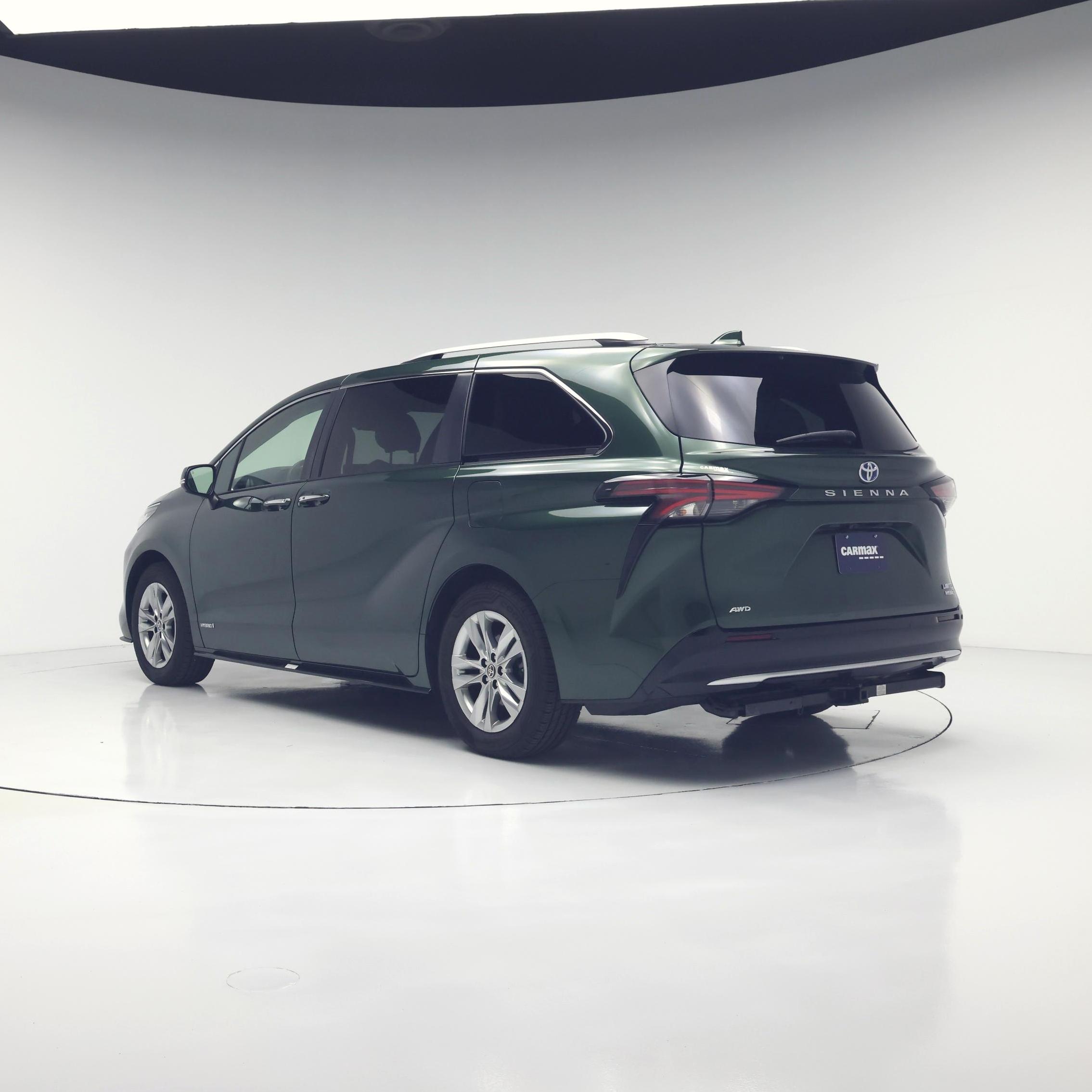 Thumbnail: 2021 Toyota Sienna - 2