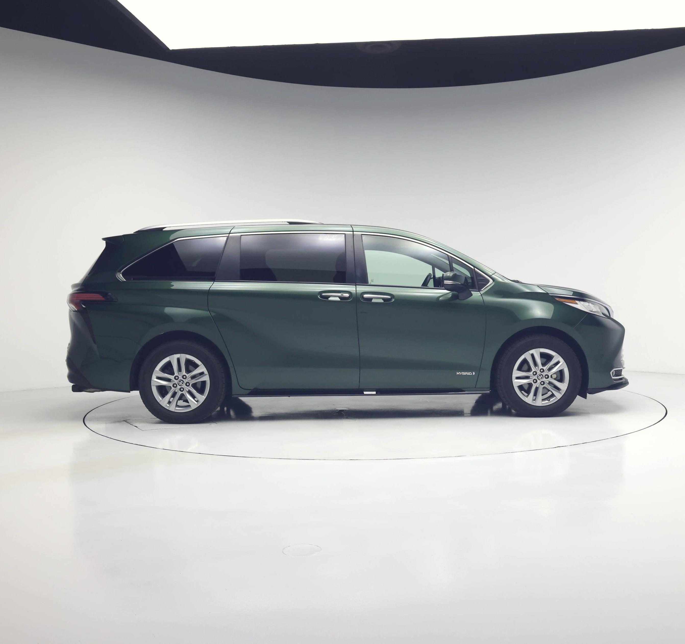 Thumbnail: 2021 Toyota Sienna - 7