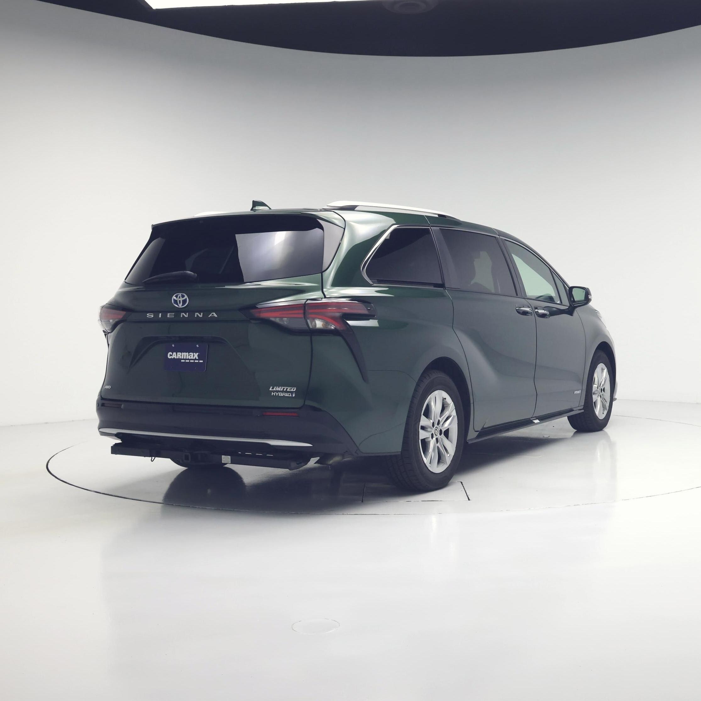 Thumbnail: 2021 Toyota Sienna - 8
