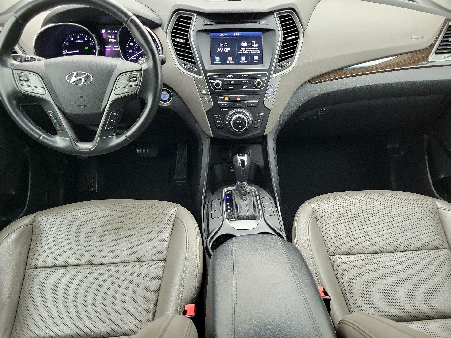 Thumbnail: 2017 Hyundai Santa Fe - 9