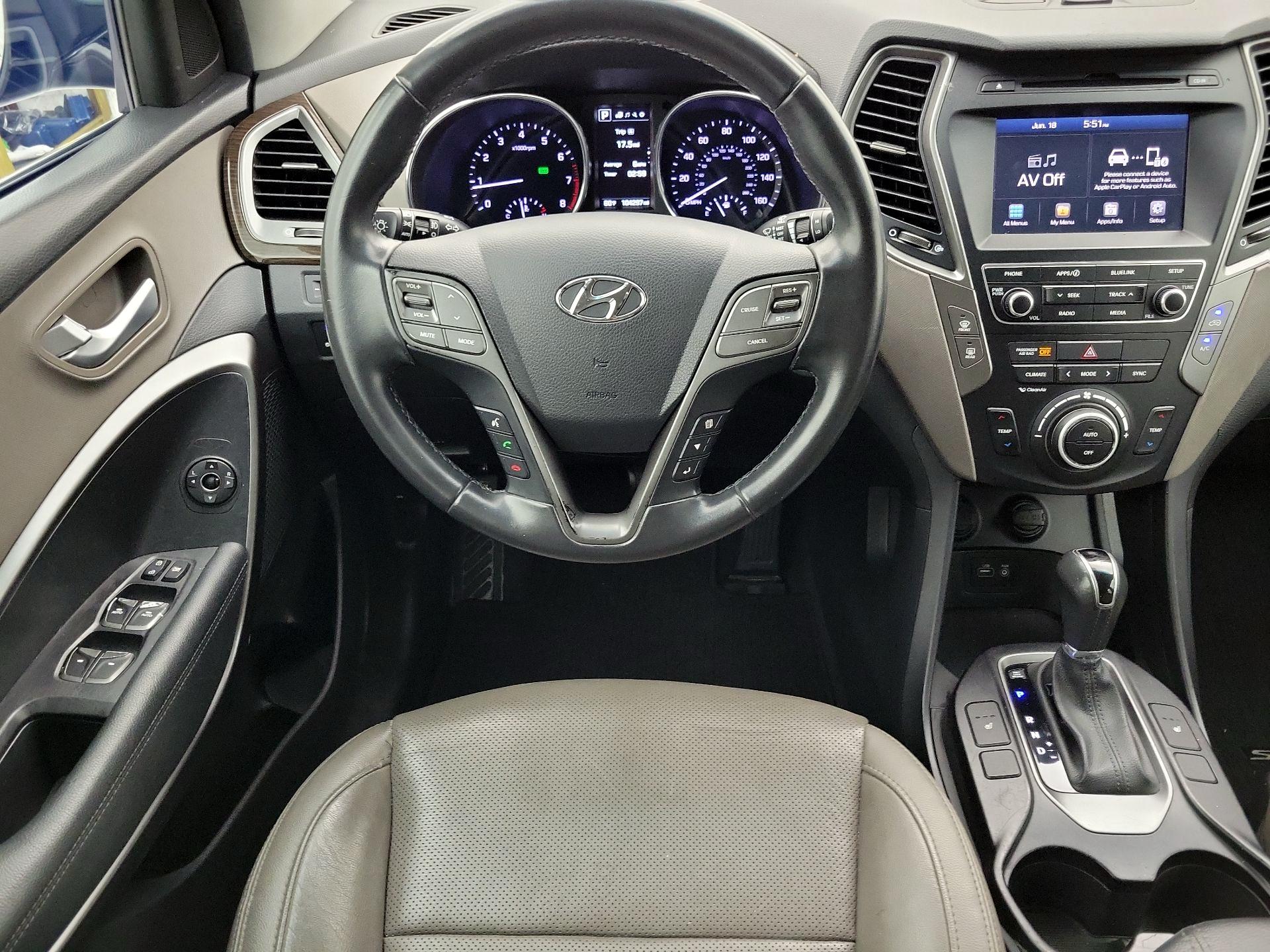 Thumbnail: 2017 Hyundai Santa Fe - 10