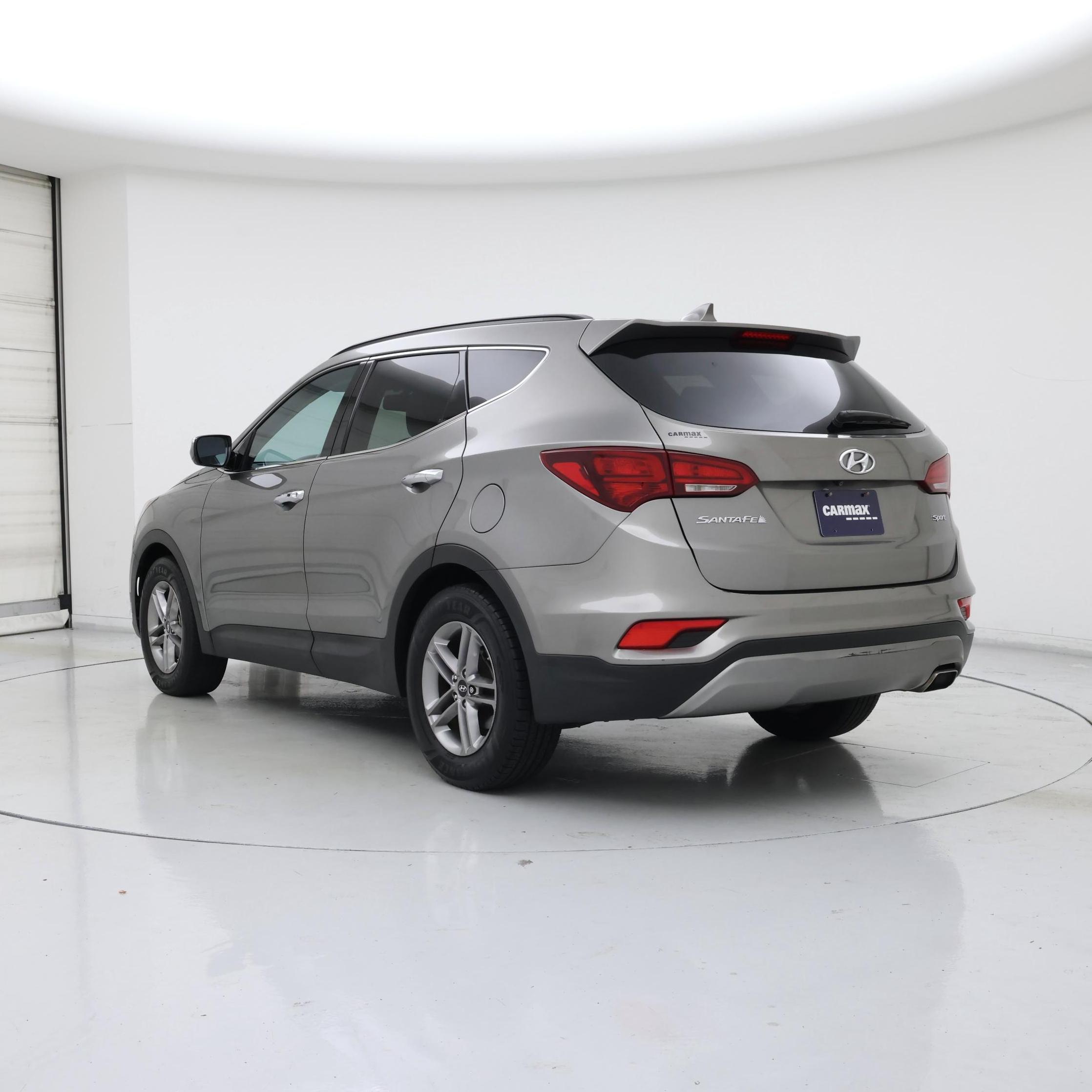 Thumbnail: 2017 Hyundai Santa Fe - 2