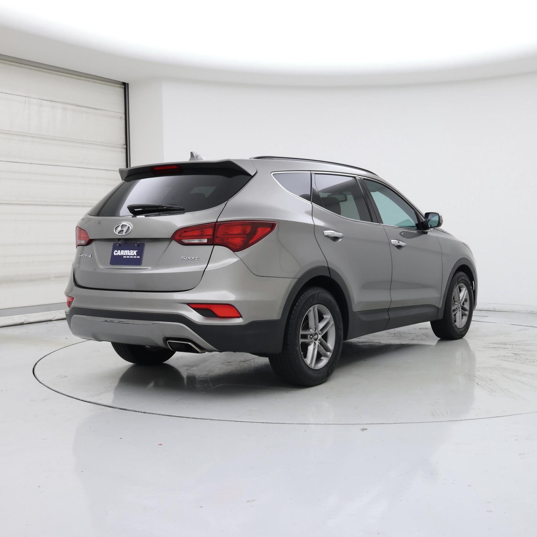 Thumbnail: 2017 Hyundai Santa Fe - 8