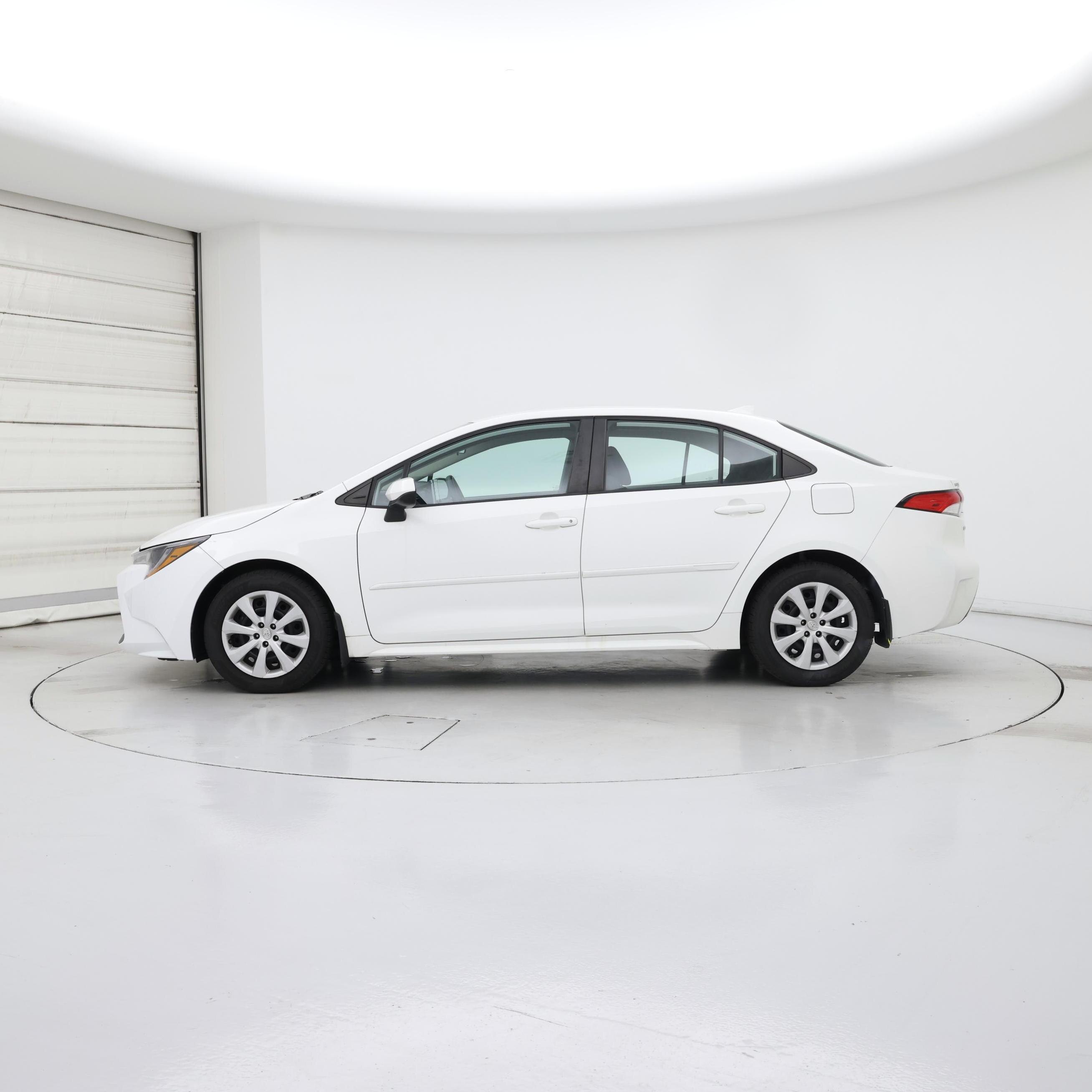 Thumbnail: 2021 Toyota Corolla - 3