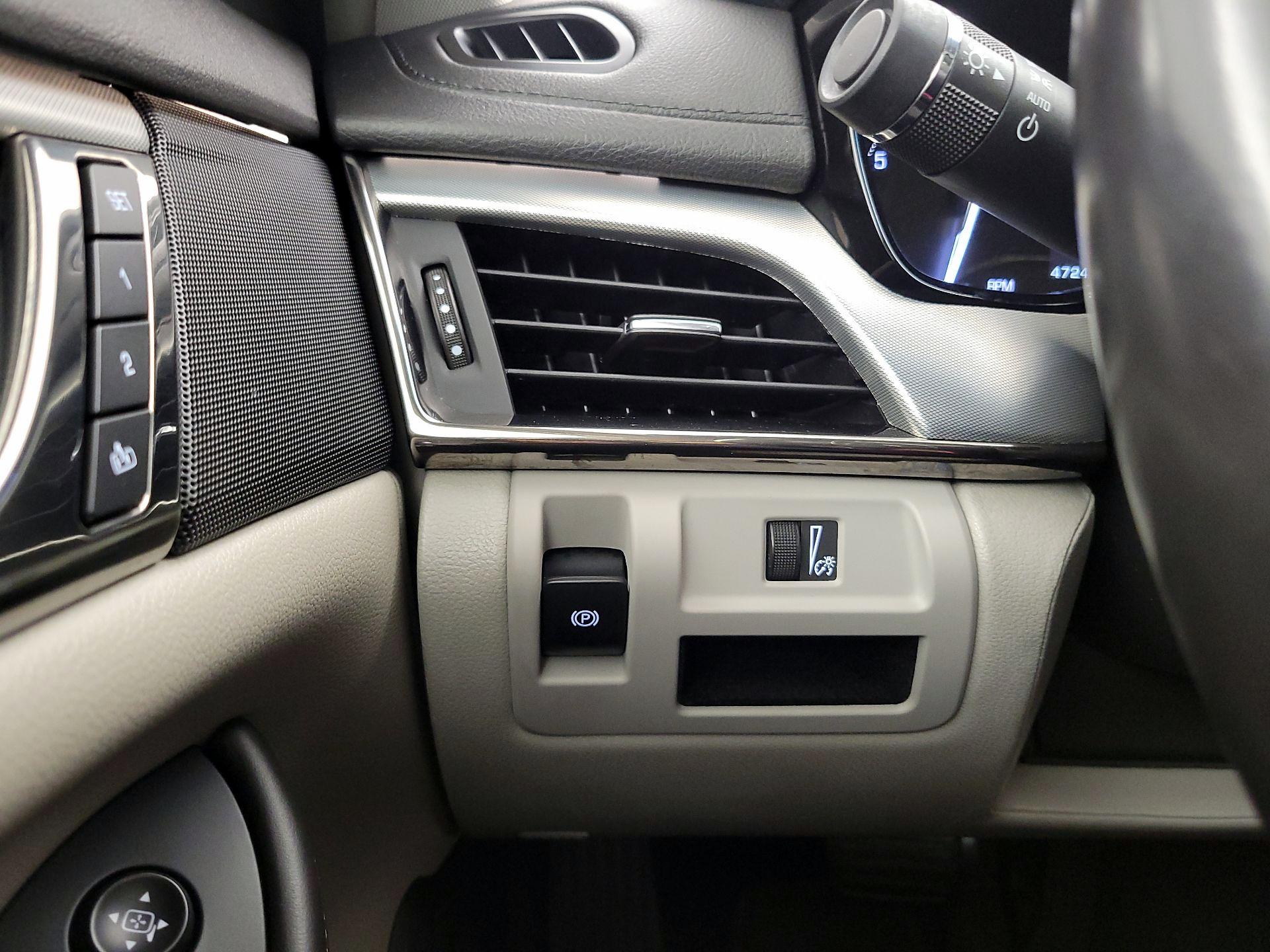 Thumbnail: 2019 Cadillac CTS - 13