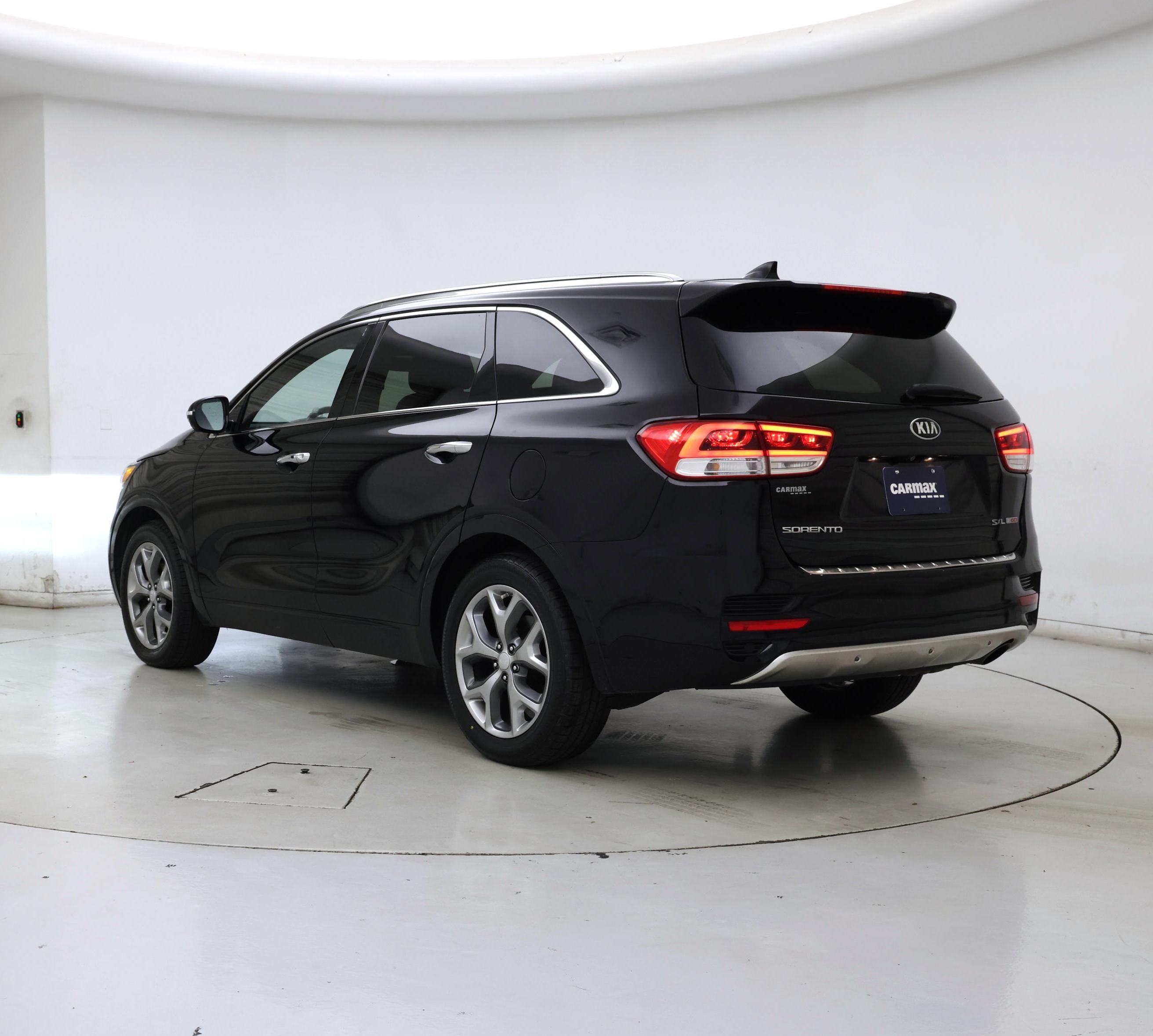 Thumbnail: 2016 Kia Sorento - 2