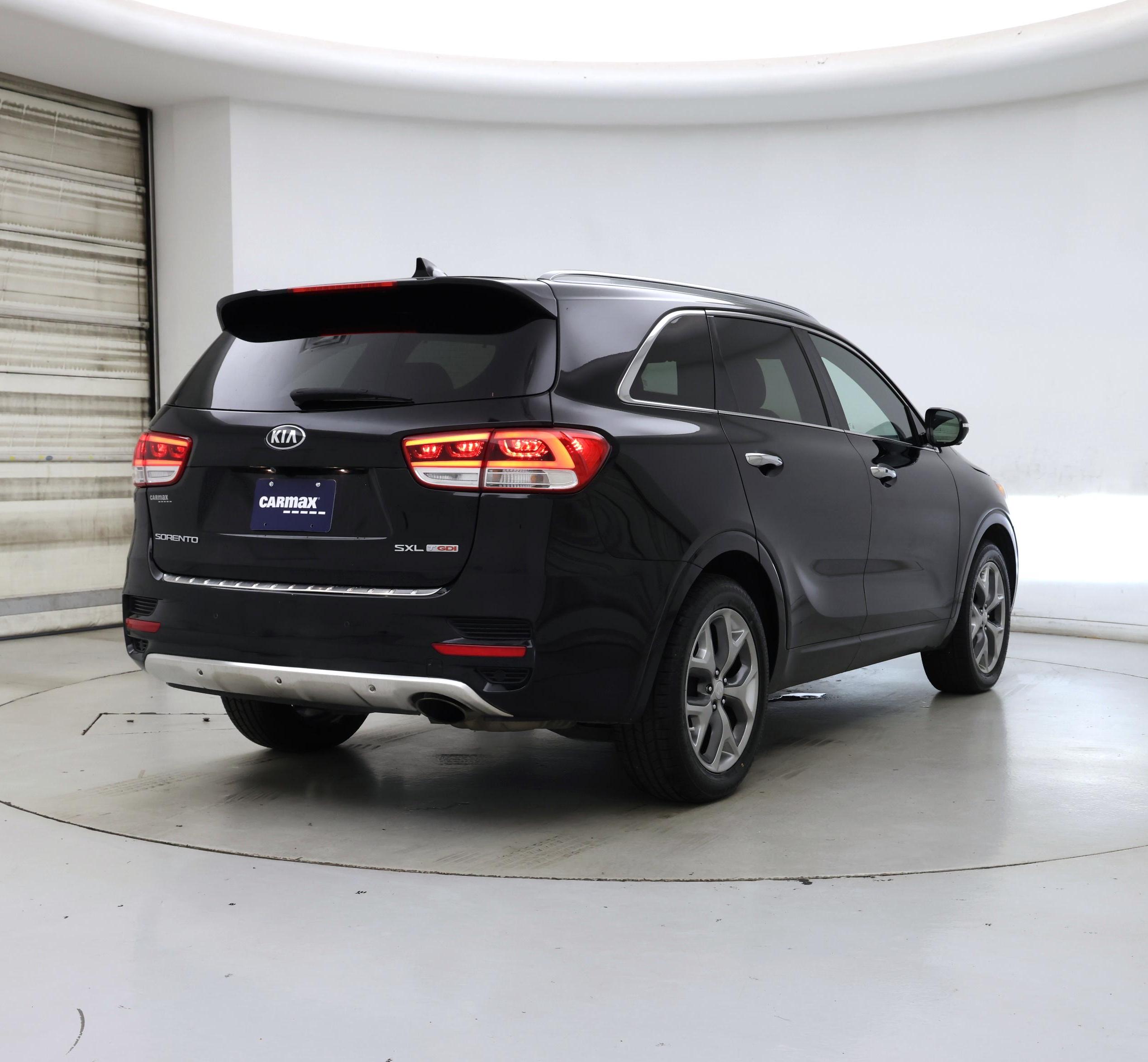 Thumbnail: 2016 Kia Sorento - 8