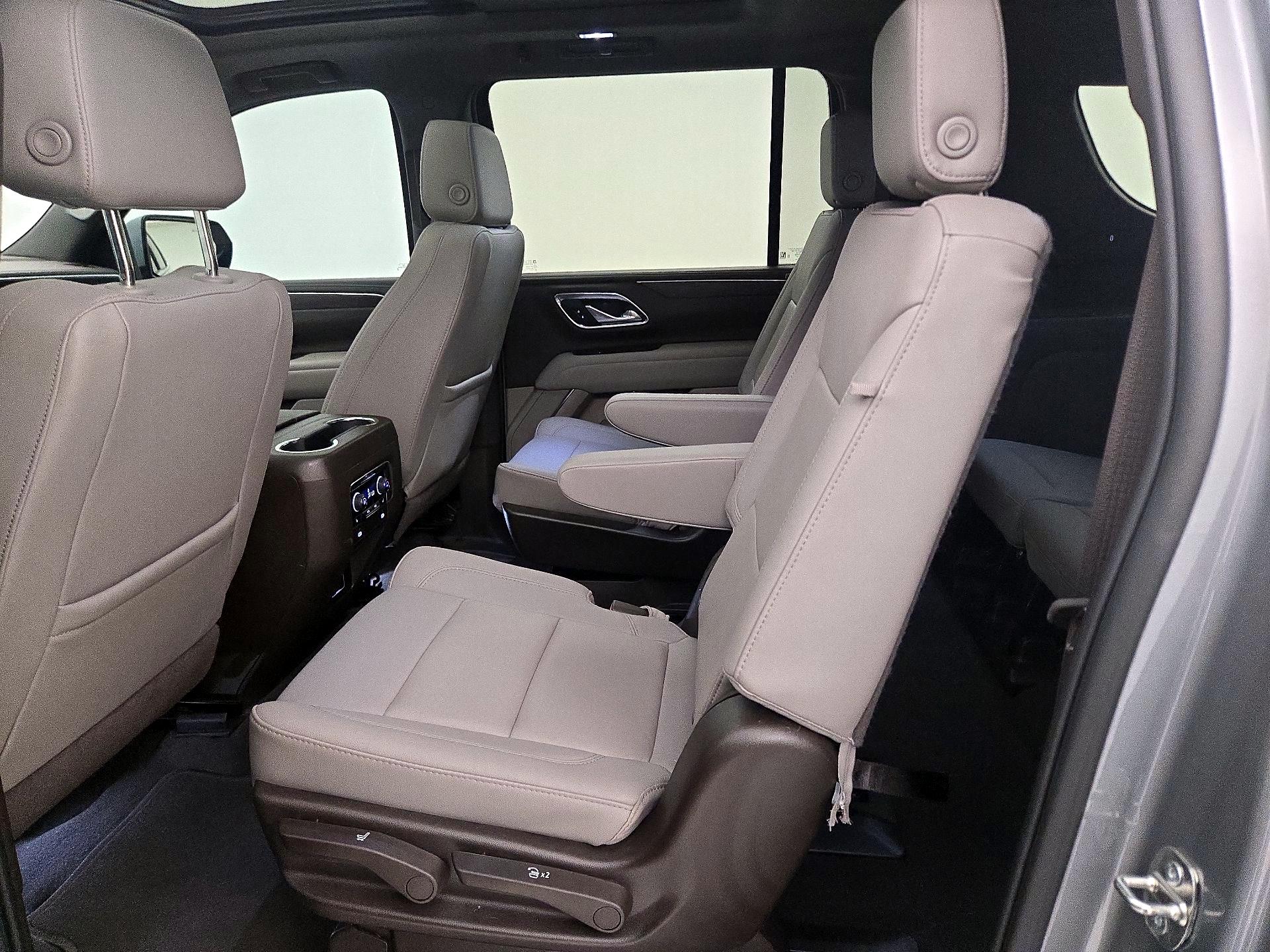 Thumbnail: 2024 Chevrolet Suburban - 20