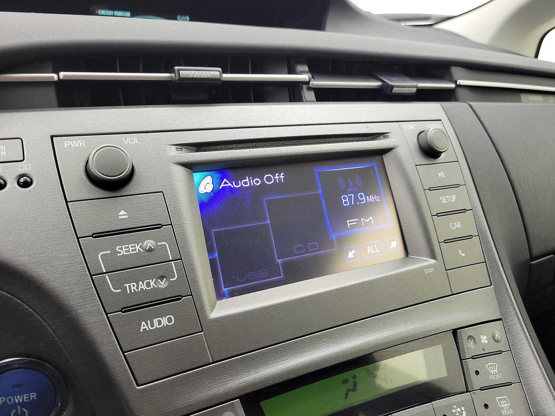 Thumbnail: 2015 Toyota Prius - 15