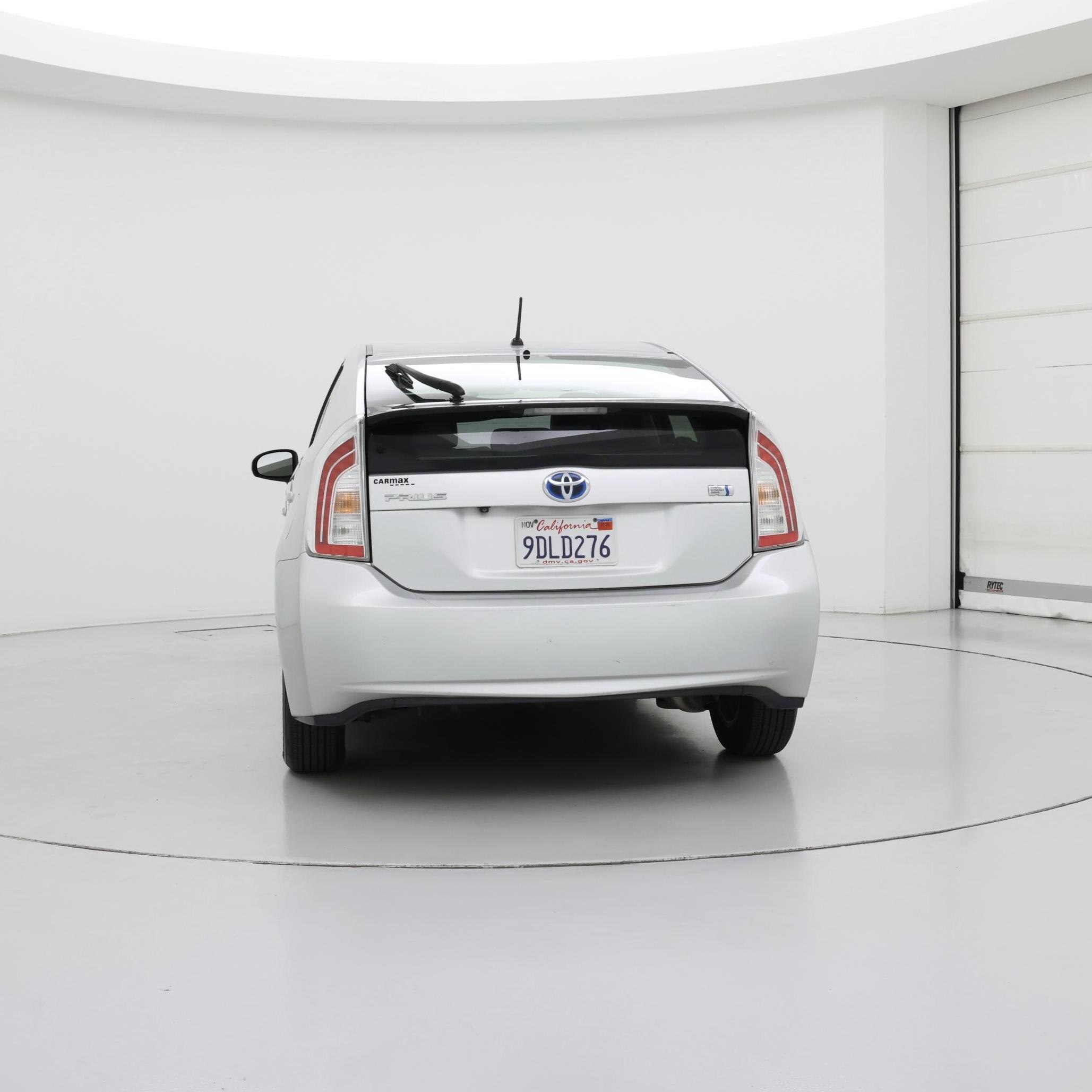 Thumbnail: 2015 Toyota Prius - 6