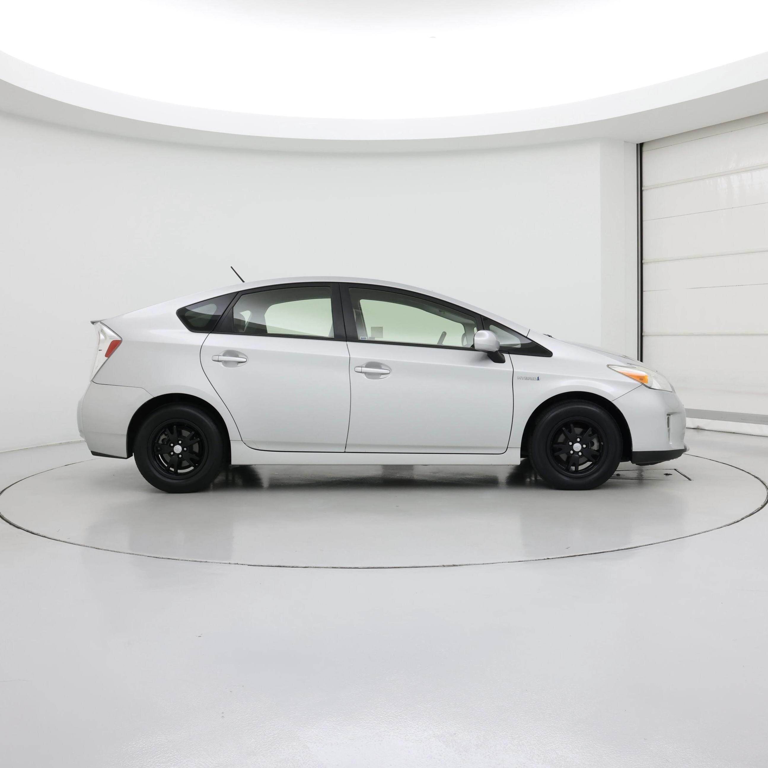 Thumbnail: 2015 Toyota Prius - 7