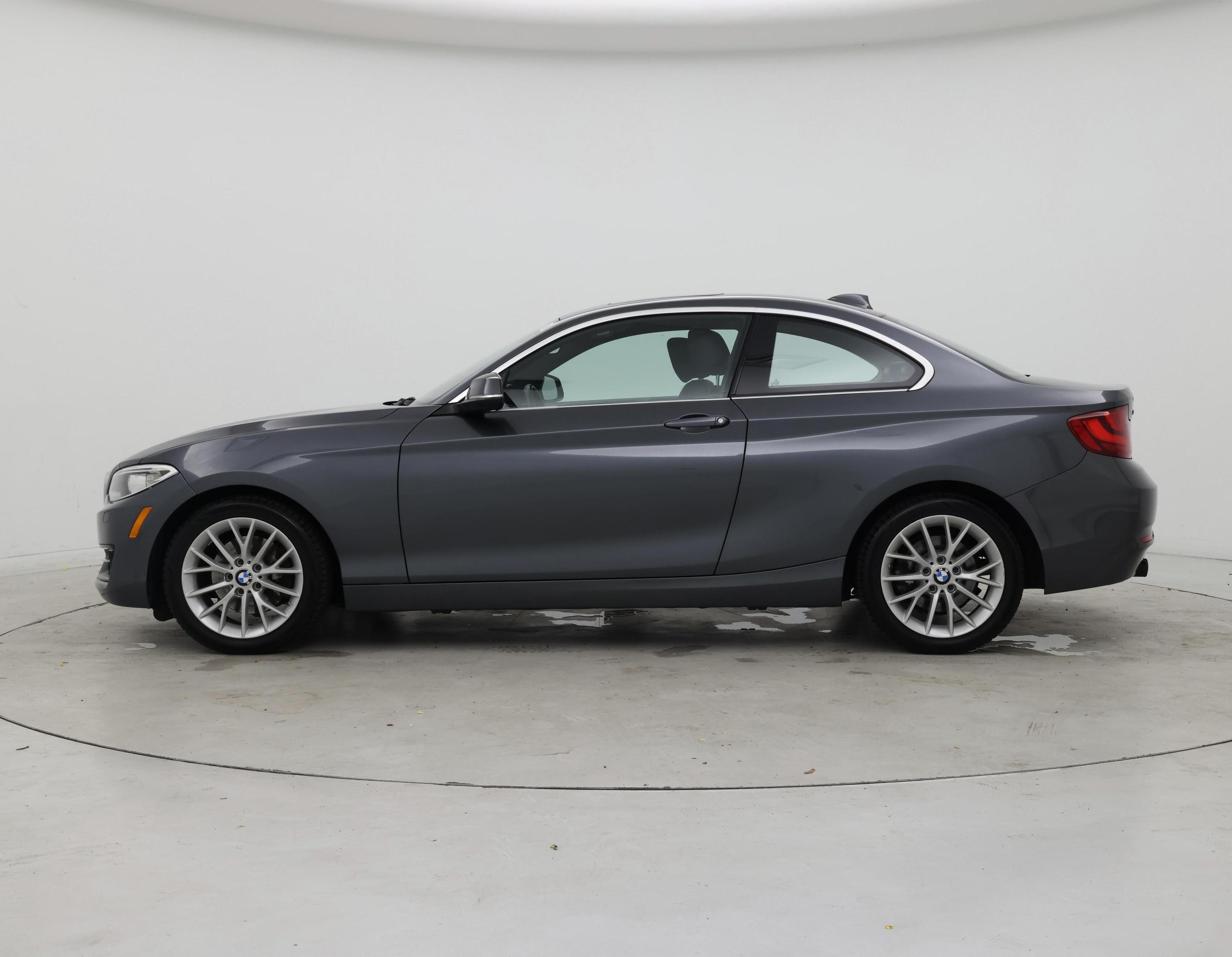 Thumbnail: 2016 BMW 2 Series - 3