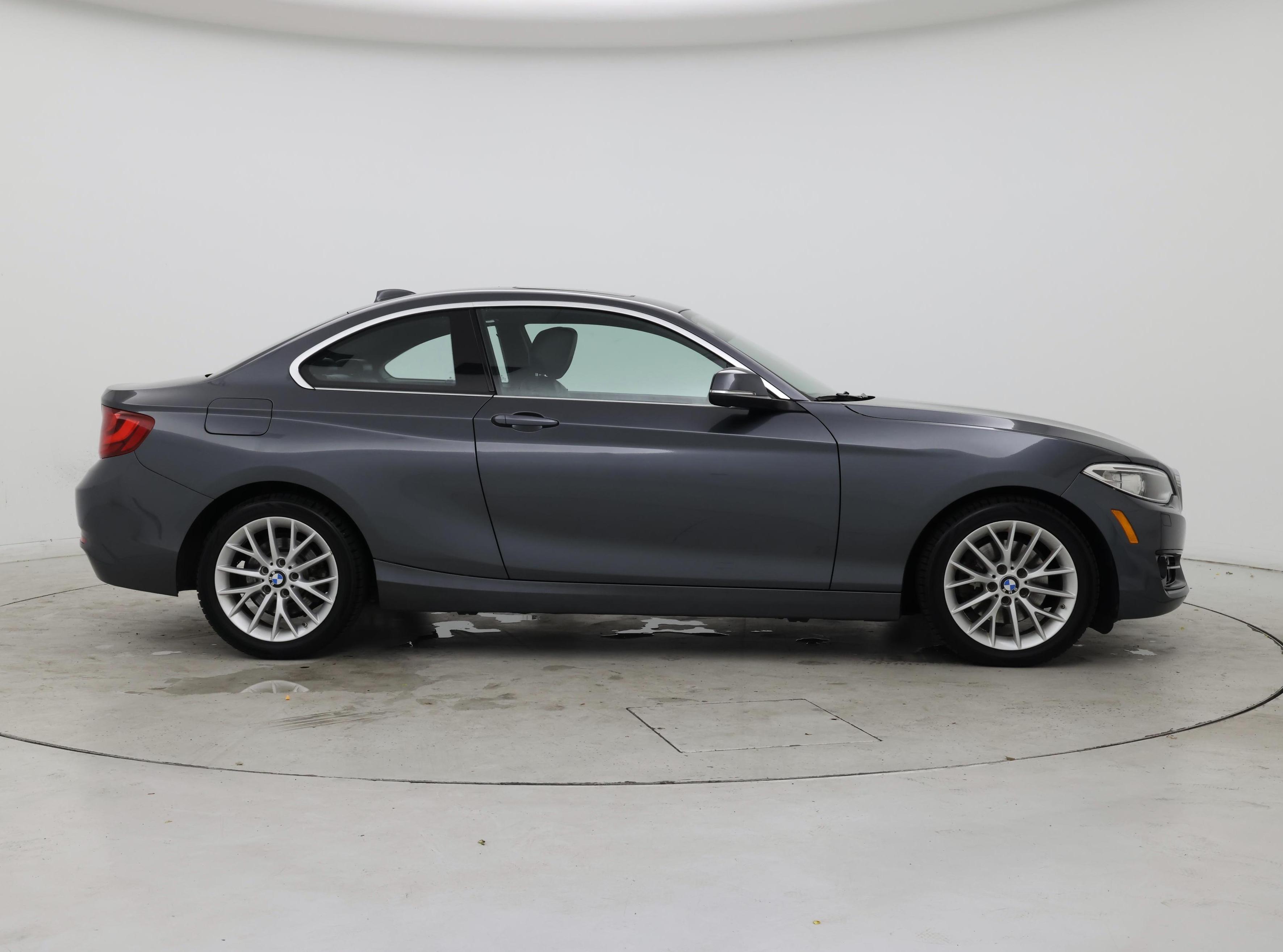 Thumbnail: 2016 BMW 2 Series - 7