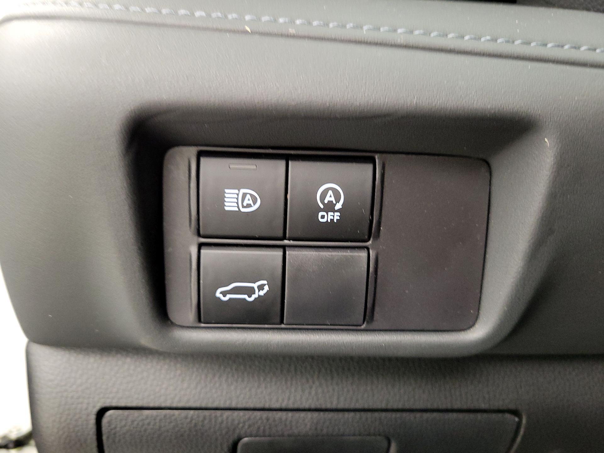 Thumbnail: 2024 Toyota Highlander - 13