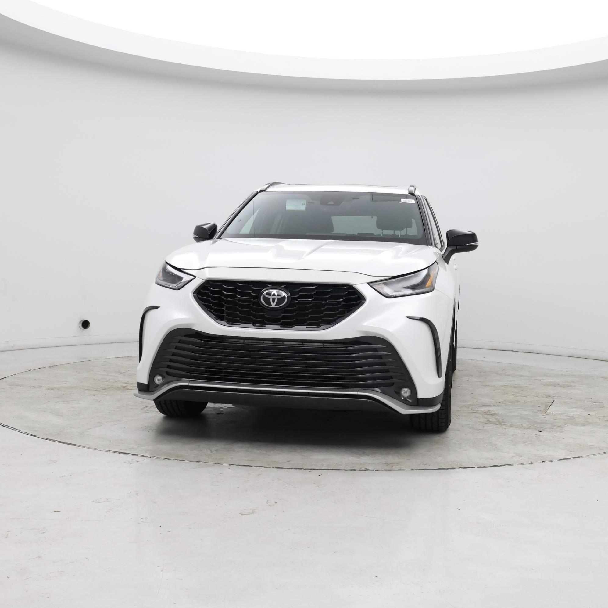 Thumbnail: 2024 Toyota Highlander - 4