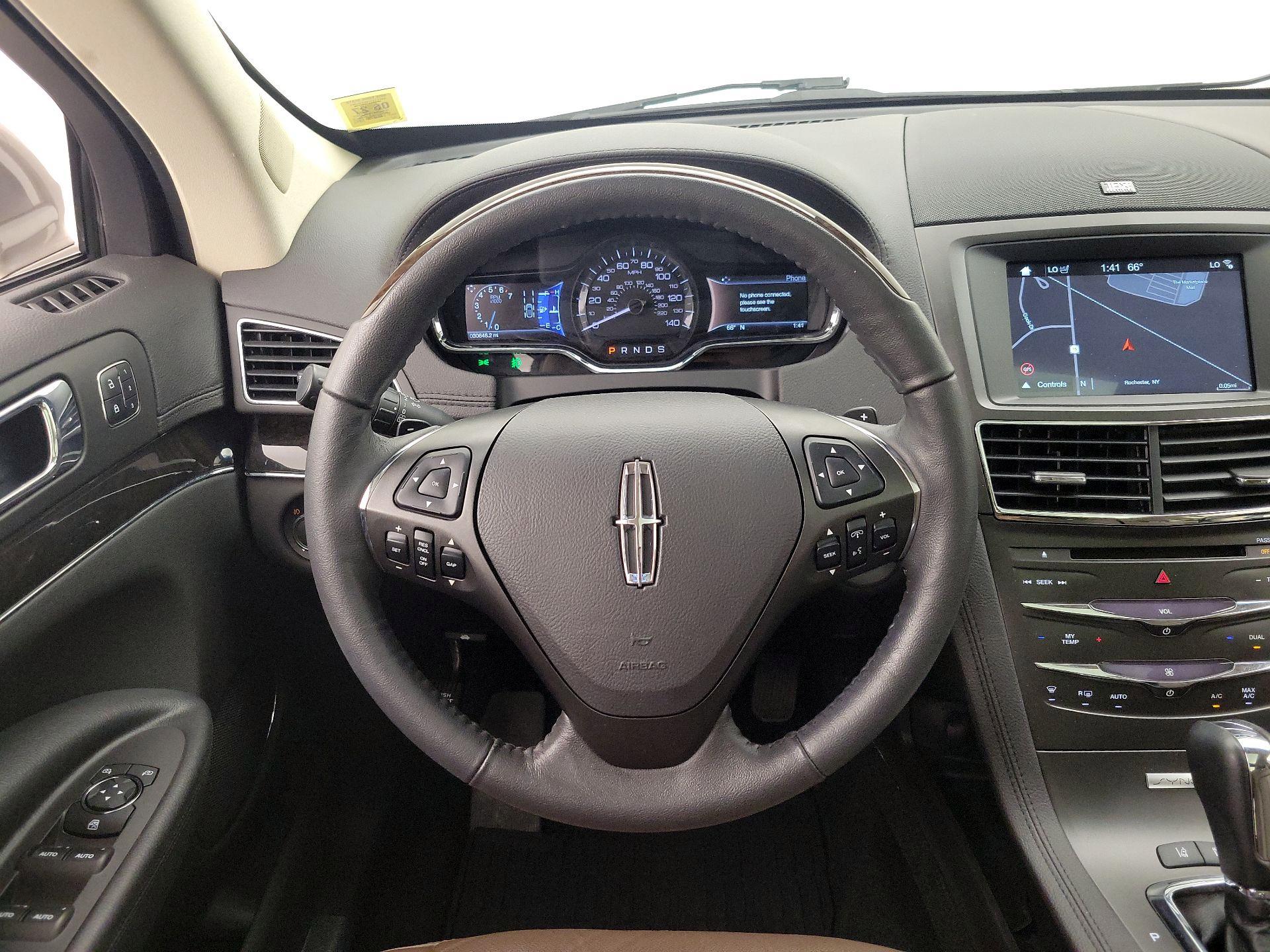 Thumbnail: 2018 Lincoln MKT - 10
