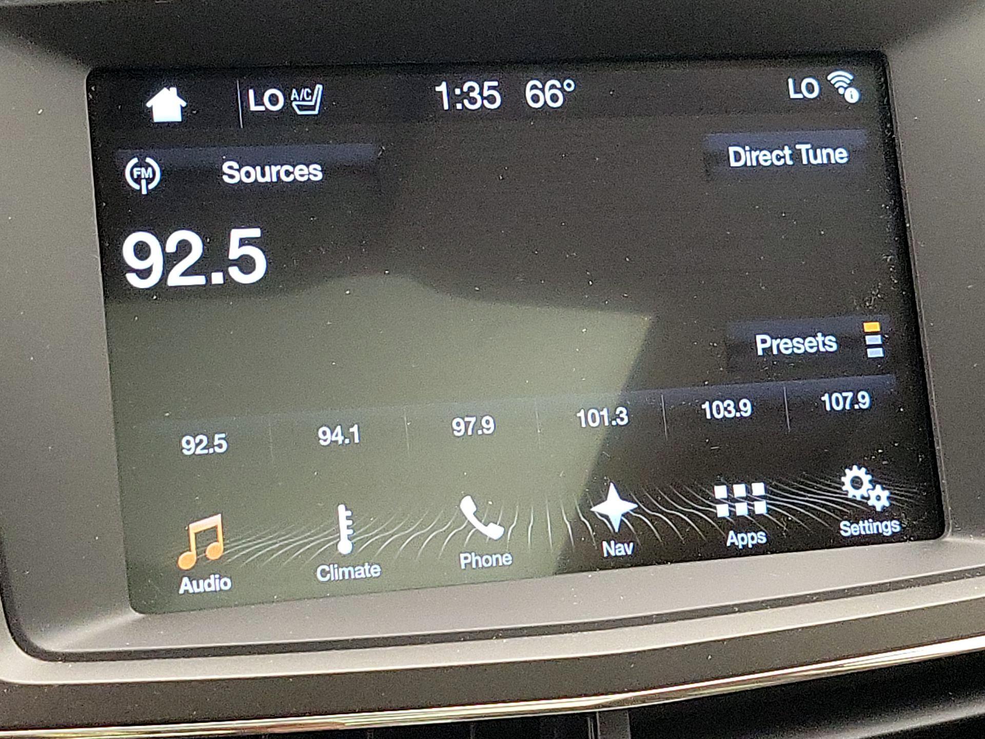 Thumbnail: 2018 Lincoln MKT - 16