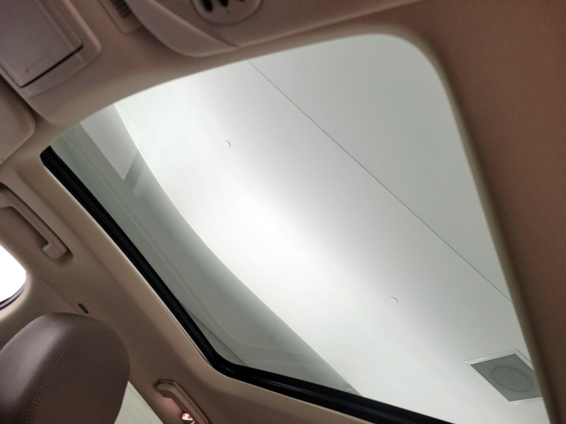 Thumbnail: 2018 Lincoln MKT - 20