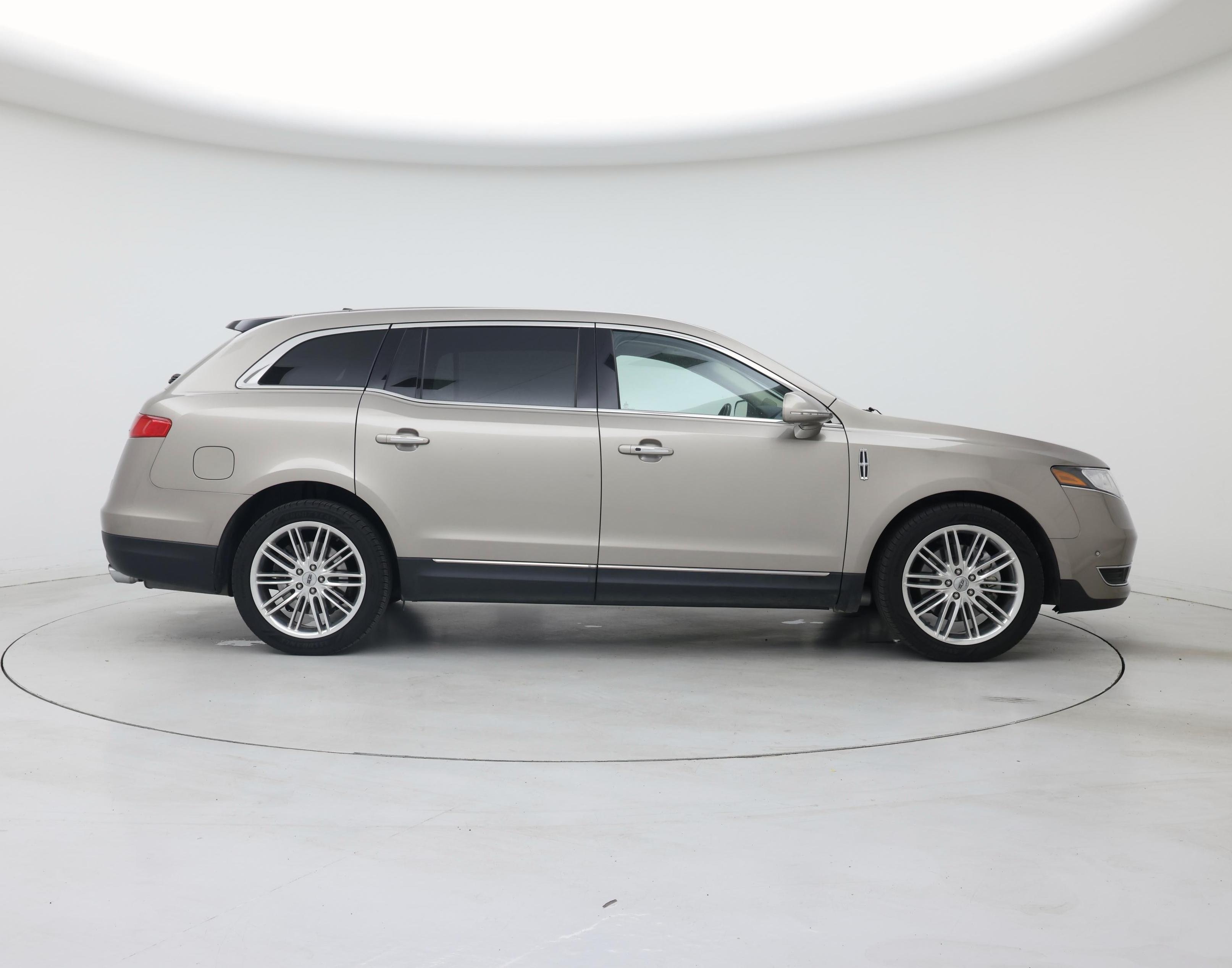 Thumbnail: 2018 Lincoln MKT - 7